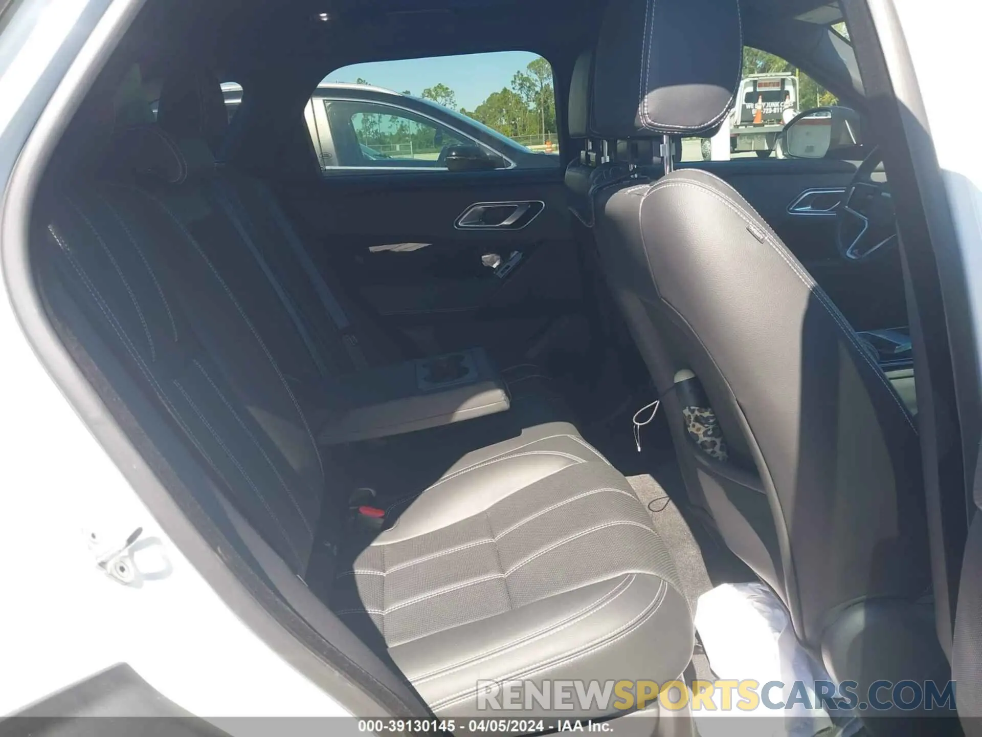 8 fotografías del automóvil dañado SALYJ2EX7NA343366 LAND ROVER RANGE ROVER VELAR 2022