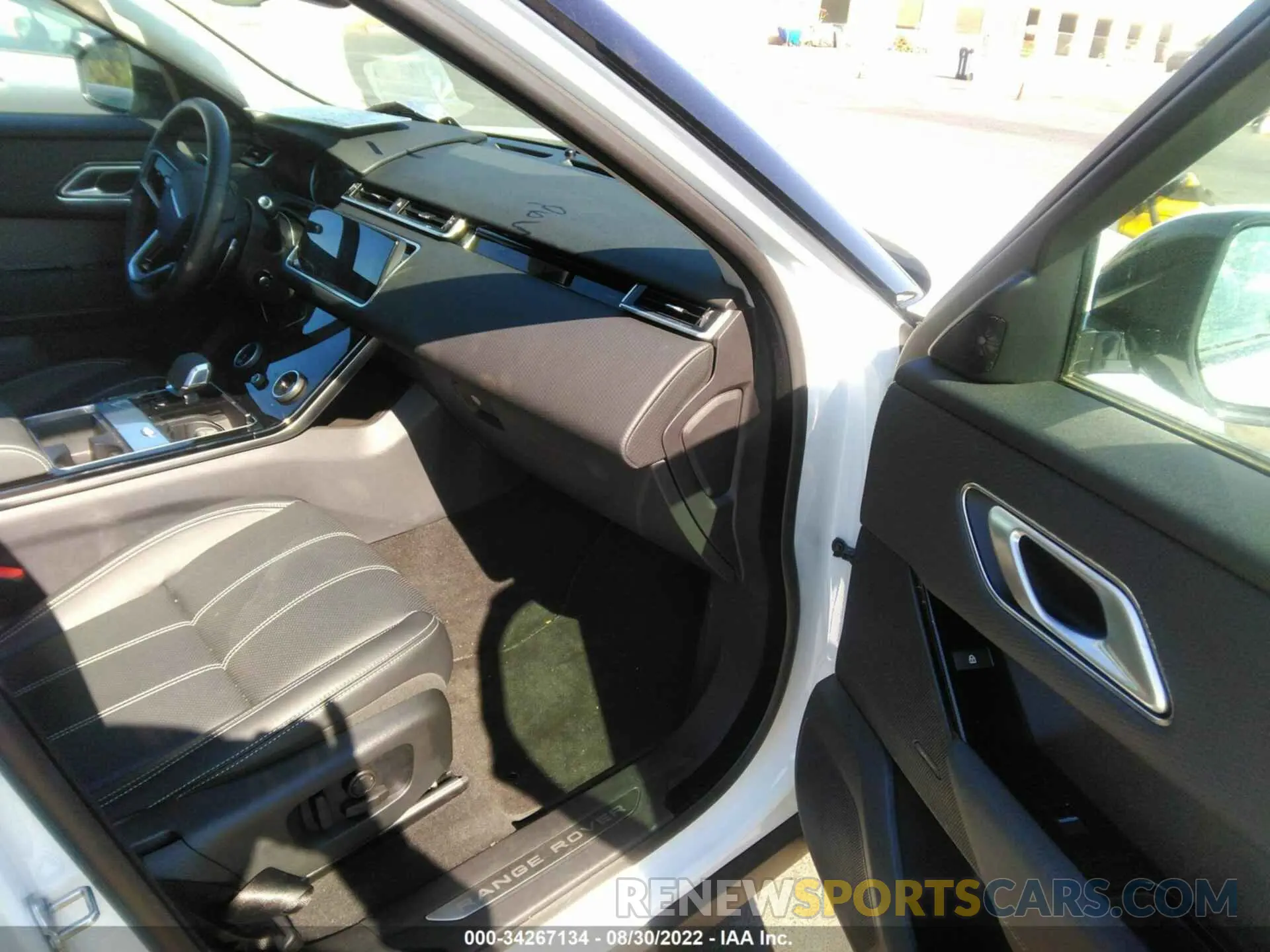 5 fotografías del automóvil dañado SALYJ2EXXNA331471 LAND ROVER RANGE ROVER VELAR 2022