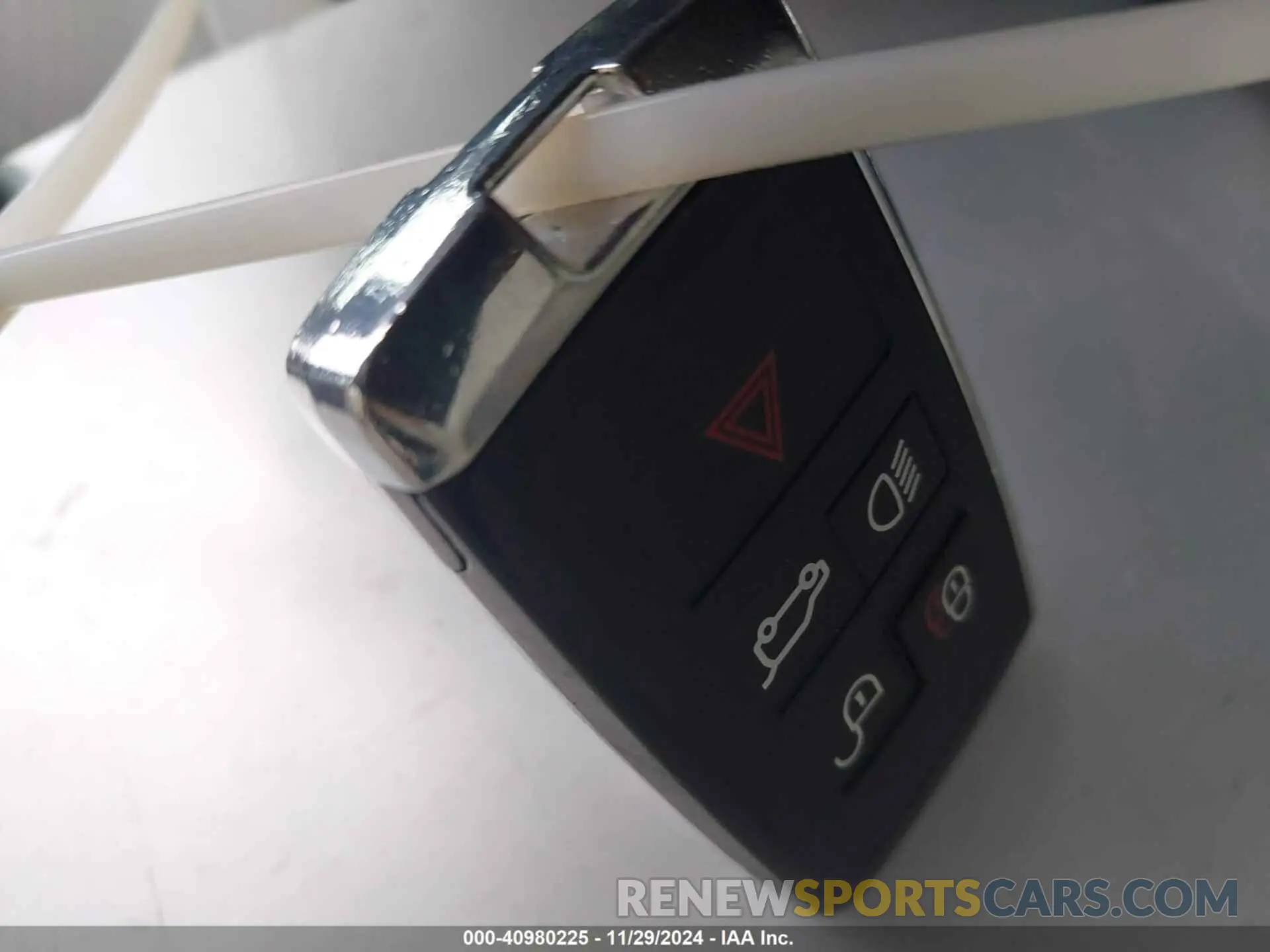 11 fotografías del automóvil dañado SALYT2EX0NA331599 LAND ROVER RANGE ROVER VELAR 2022