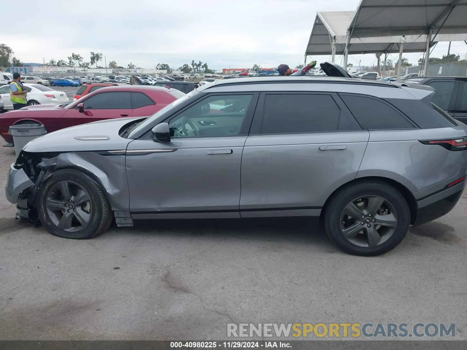 15 fotografías del automóvil dañado SALYT2EX0NA331599 LAND ROVER RANGE ROVER VELAR 2022