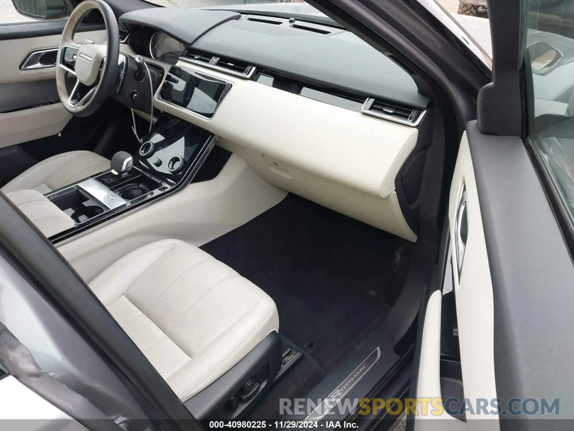 5 fotografías del automóvil dañado SALYT2EX0NA331599 LAND ROVER RANGE ROVER VELAR 2022