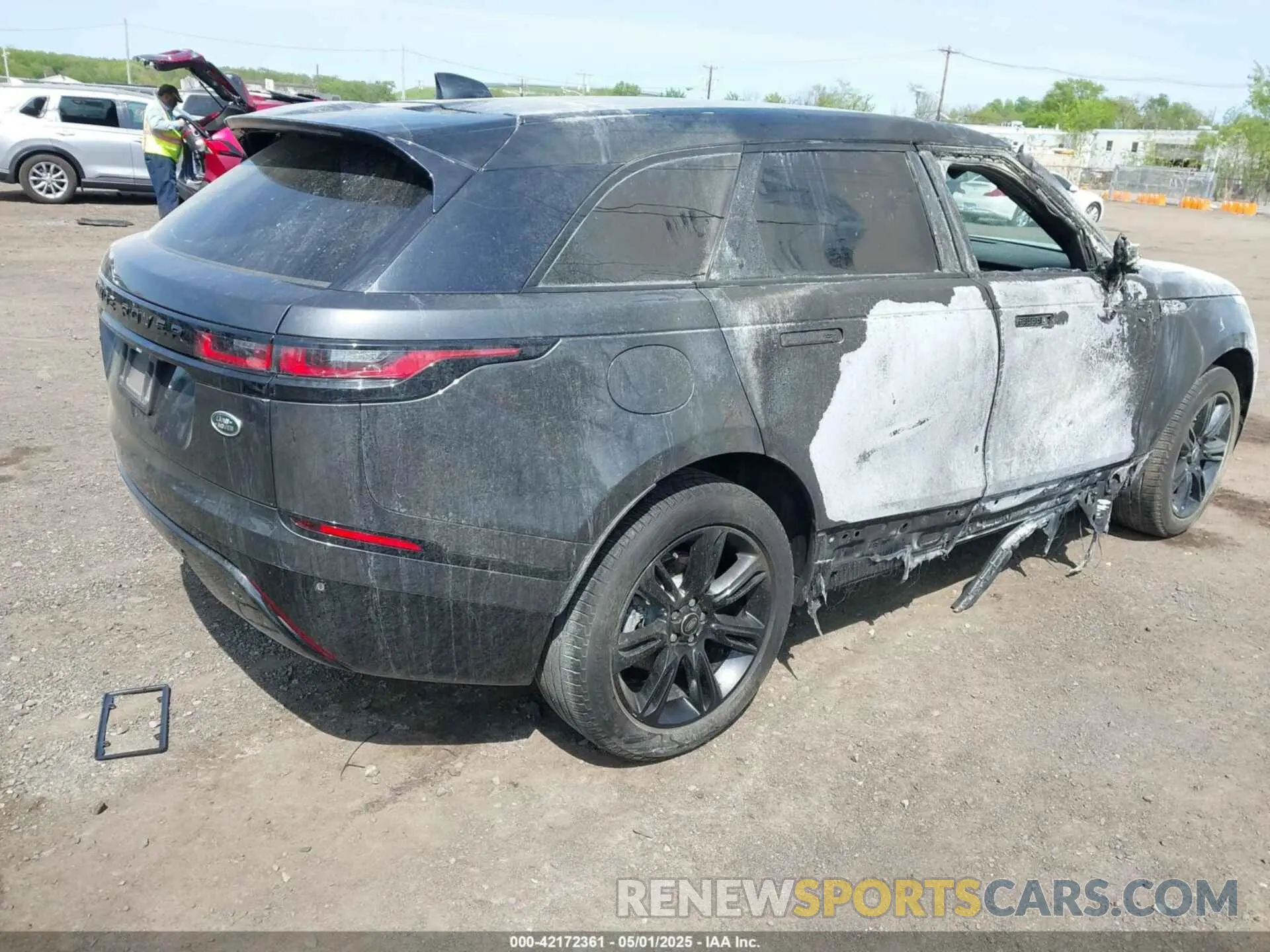 4 fotografías del automóvil dañado SALYT2EX0NA334650 LAND ROVER RANGE ROVER VELAR 2022