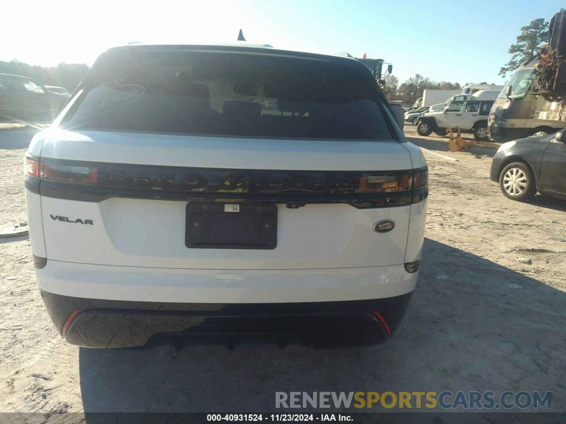 16 fotografías del automóvil dañado SALYT2EX4NA335722 LAND ROVER RANGE ROVER VELAR 2022