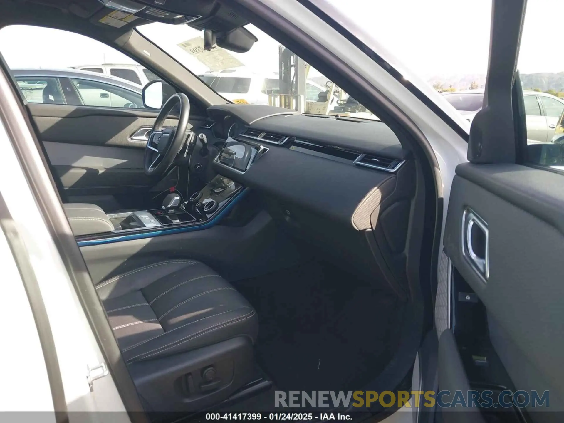 5 fotografías del automóvil dañado SALYT2EX6NA331025 LAND ROVER RANGE ROVER VELAR 2022
