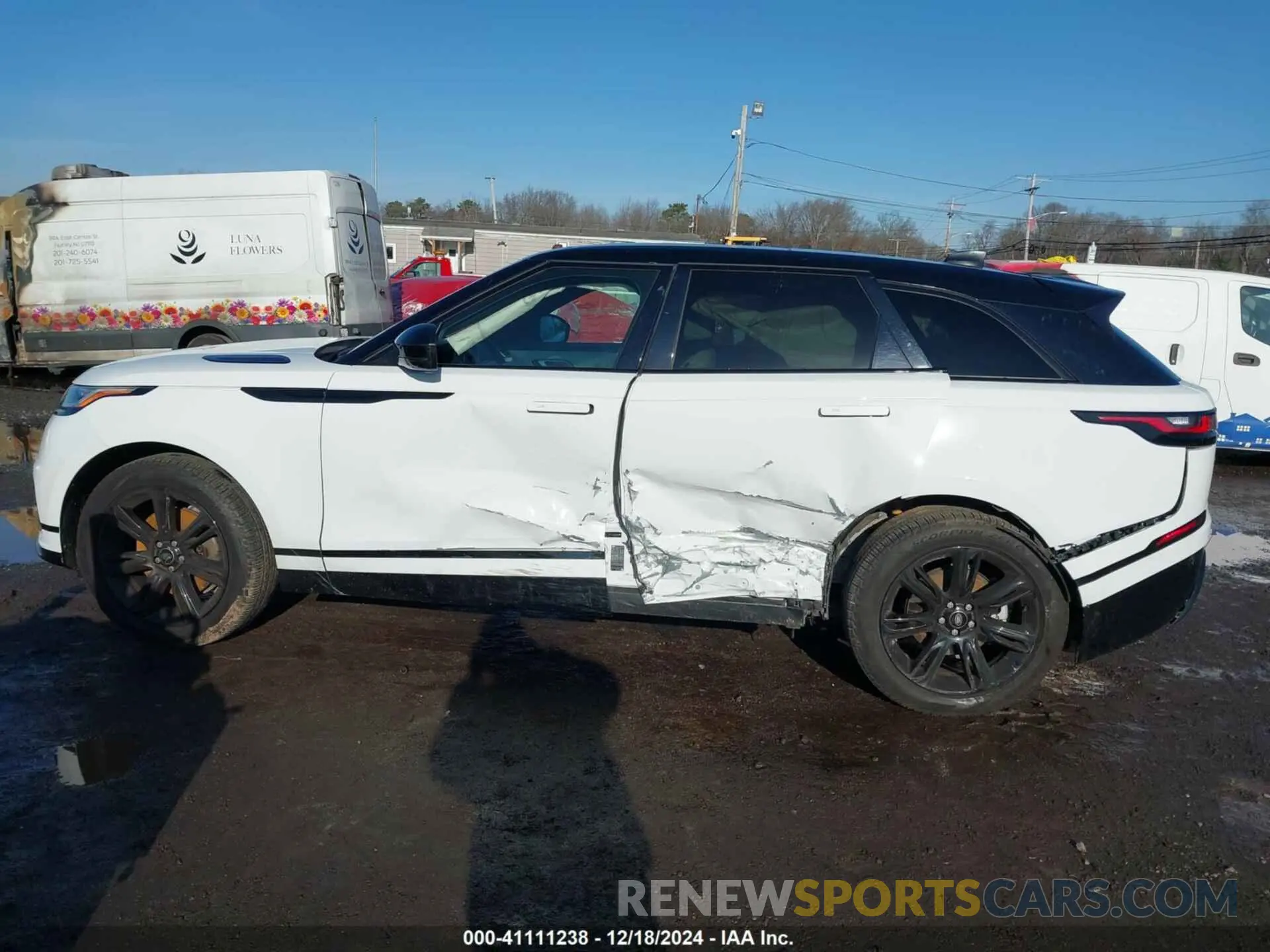 14 fotografías del automóvil dañado SALYT2EX7NA341627 LAND ROVER RANGE ROVER VELAR 2022