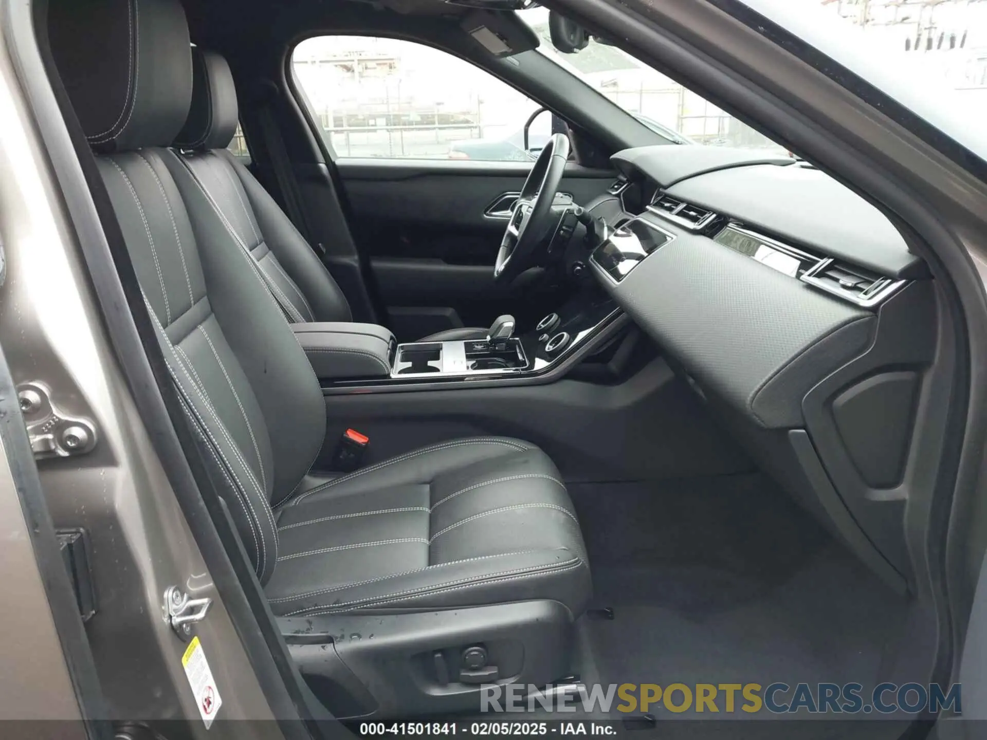 5 fotografías del automóvil dañado SALYJ2EX1PA363583 LAND ROVER RANGE ROVER VELAR 2023