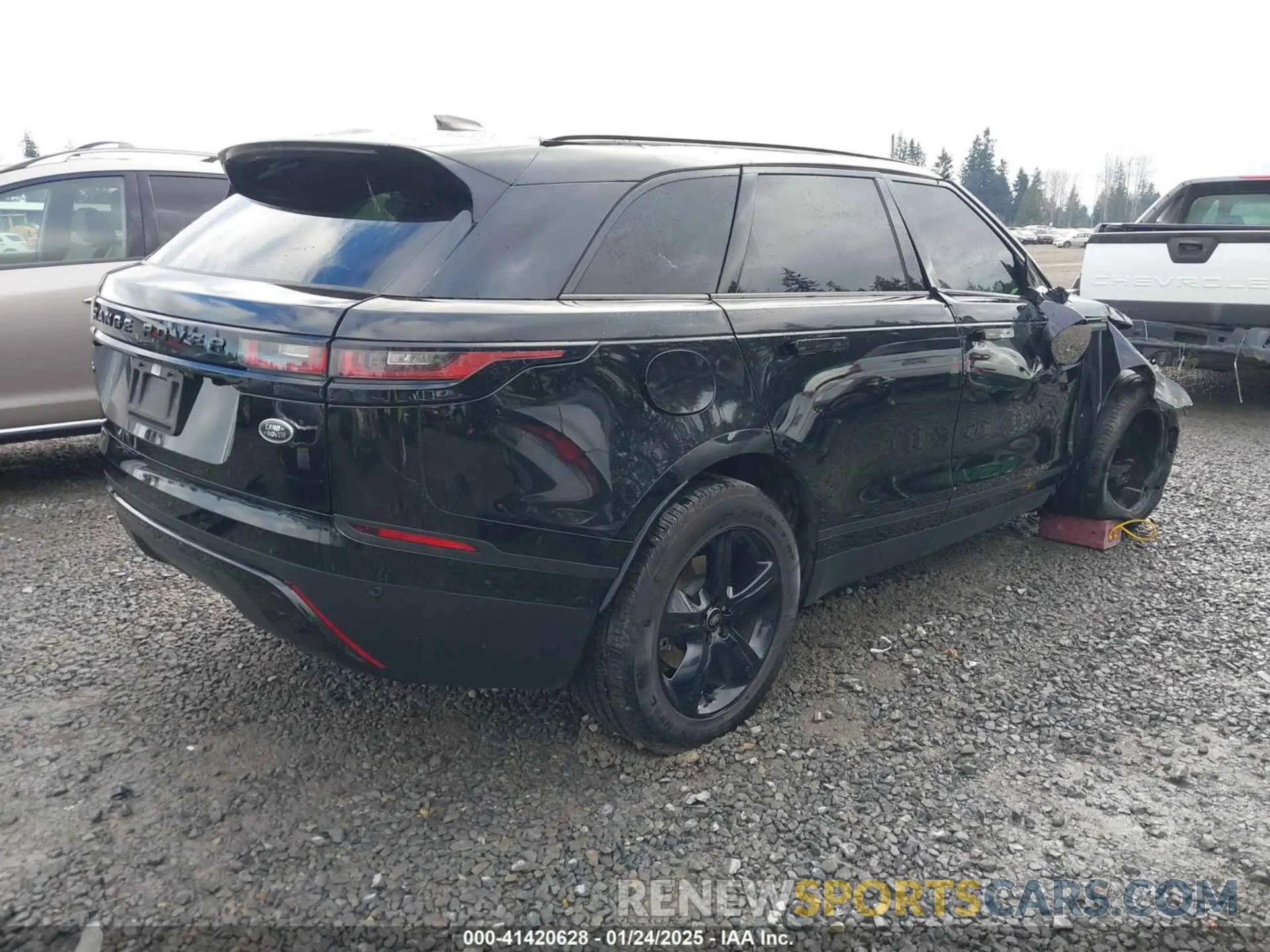 4 fotografías del automóvil dañado SALYJ2EX2PA350860 LAND ROVER RANGE ROVER VELAR 2023