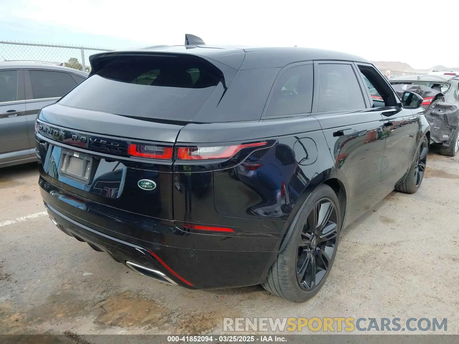 4 fotografías del automóvil dañado SALYT2EU4PA361634 LAND ROVER RANGE ROVER VELAR 2023