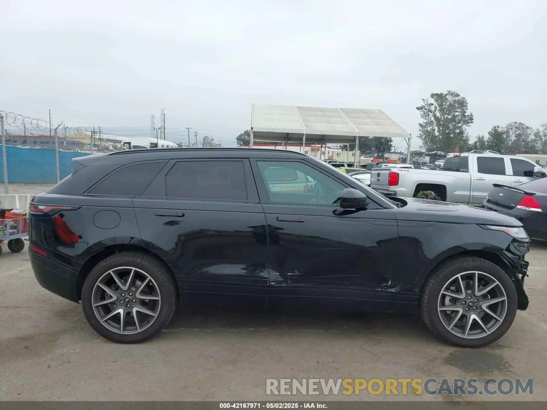 13 fotografías del automóvil dañado SALYT2EU9PA359099 LAND ROVER RANGE ROVER VELAR 2023