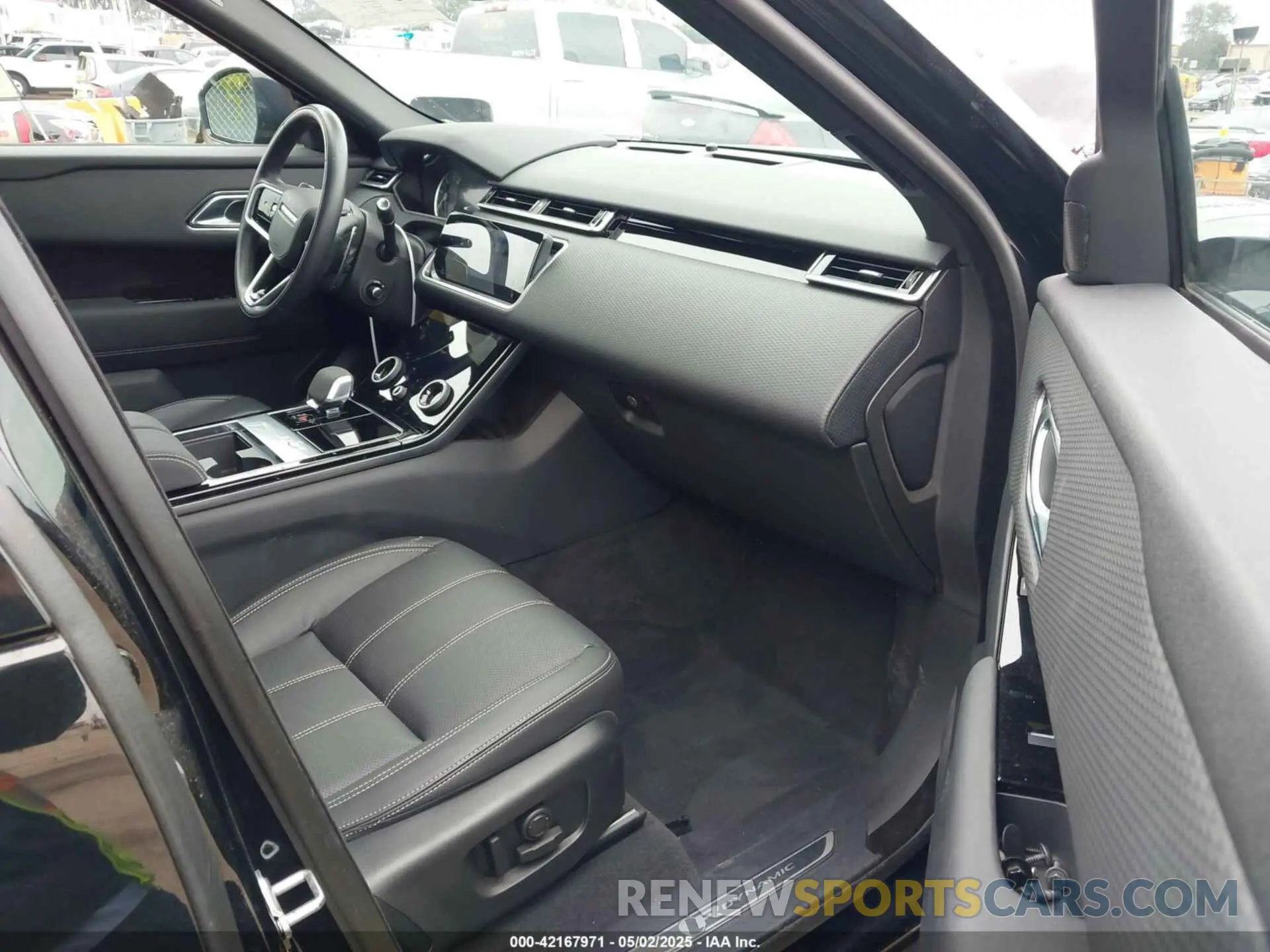 5 fotografías del automóvil dañado SALYT2EU9PA359099 LAND ROVER RANGE ROVER VELAR 2023