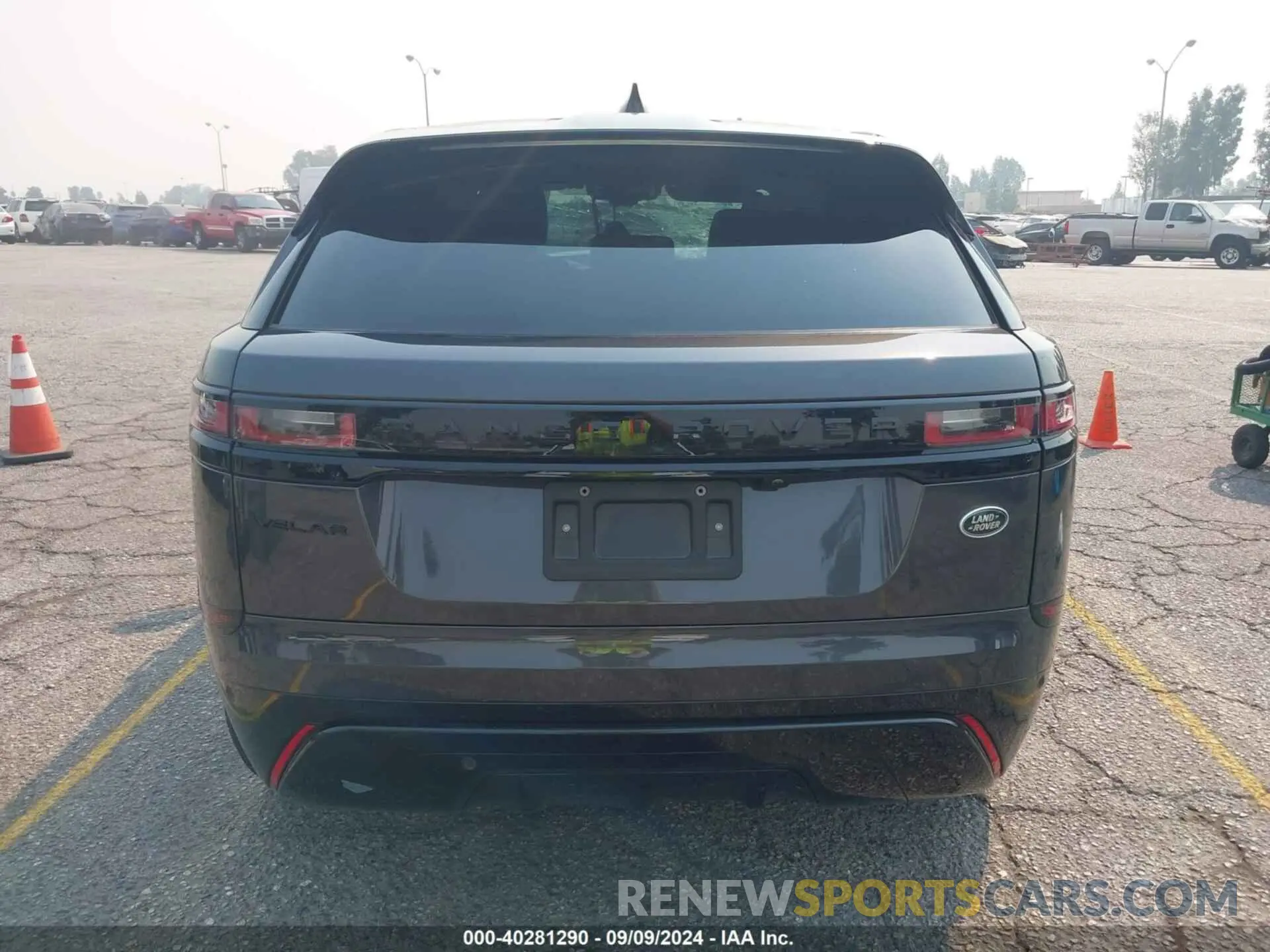 15 fotografías del automóvil dañado SALYT2EX0PA348650 LAND ROVER RANGE ROVER VELAR 2023