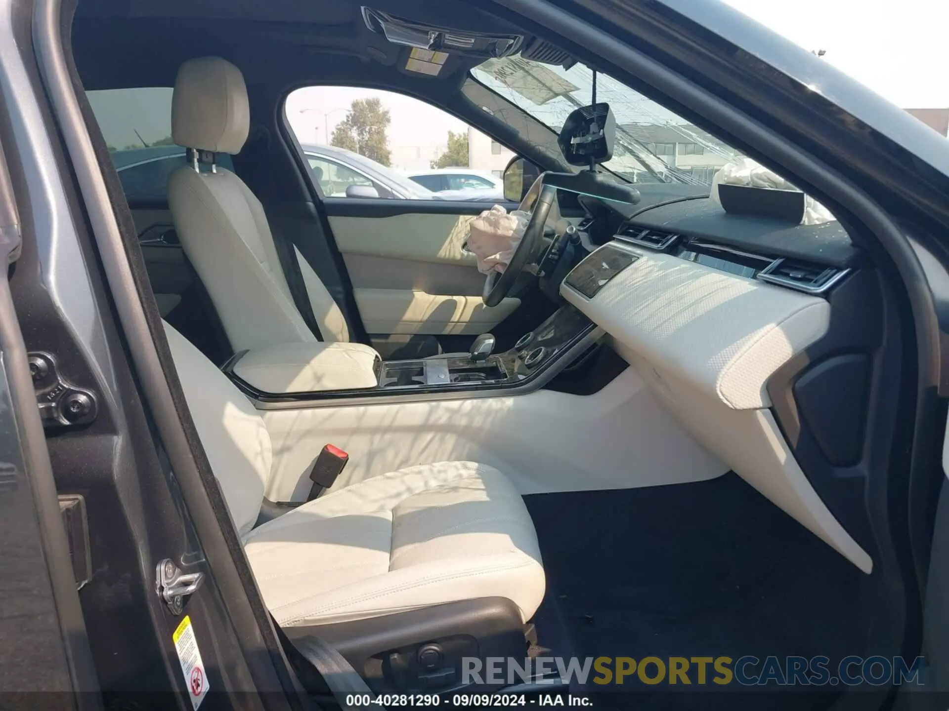 5 fotografías del automóvil dañado SALYT2EX0PA348650 LAND ROVER RANGE ROVER VELAR 2023