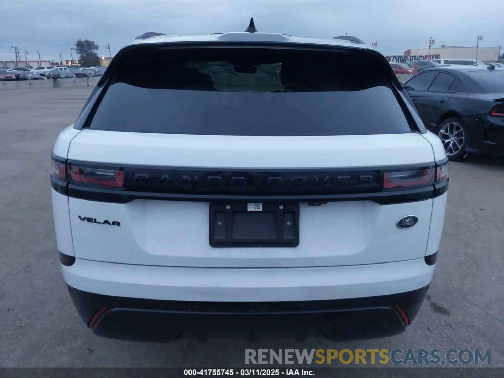 16 fotografías del automóvil dañado SALYT2EX5PA357585 LAND ROVER RANGE ROVER VELAR 2023