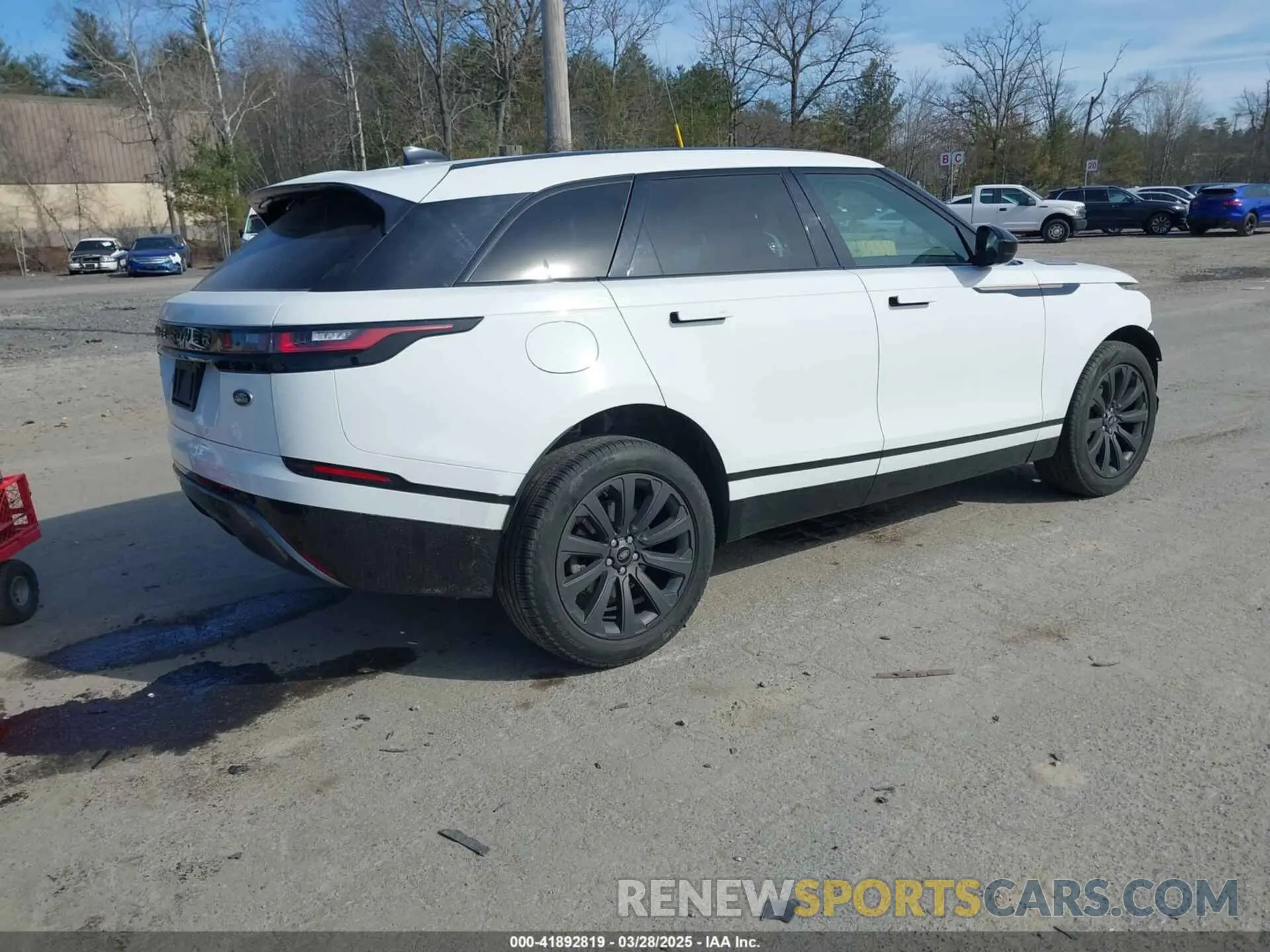 4 fotografías del automóvil dañado SALYT2EX9PA350400 LAND ROVER RANGE ROVER VELAR 2023