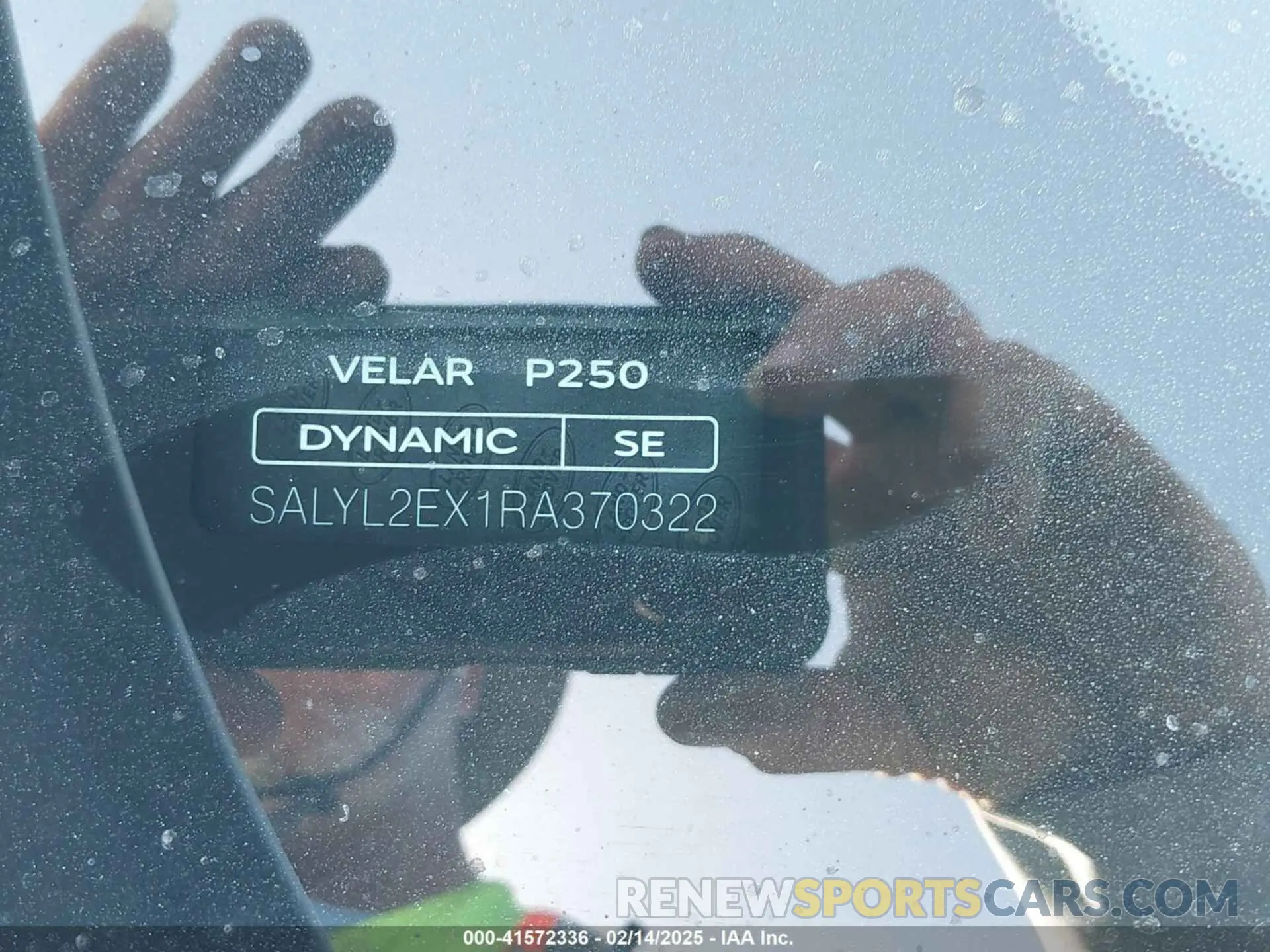 9 fotografías del automóvil dañado SALYL2EX1RA370322 LAND ROVER RANGE ROVER VELAR 2024