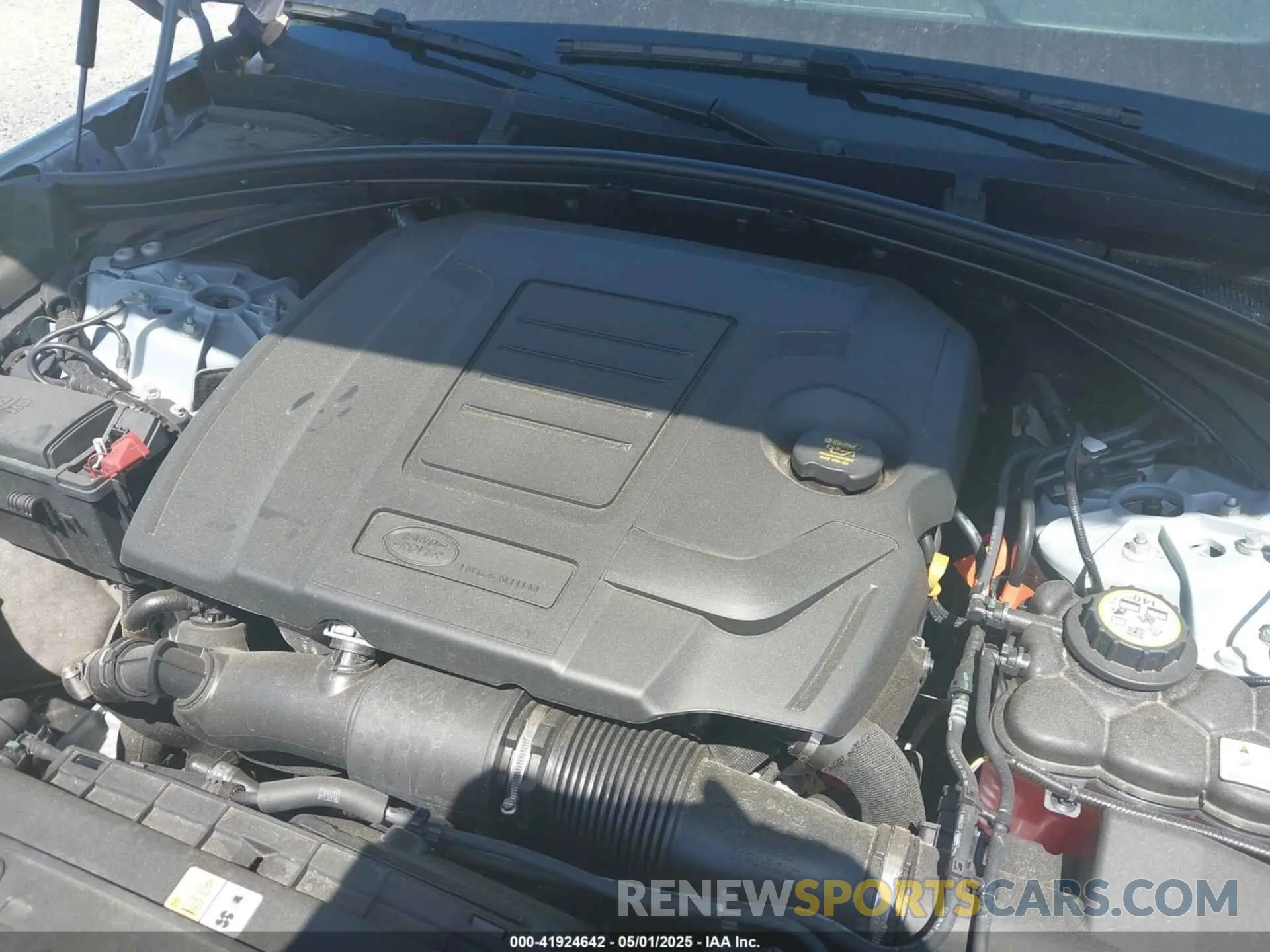 10 fotografías del automóvil dañado SALYL2EX3RA379944 LAND ROVER RANGE ROVER VELAR 2024