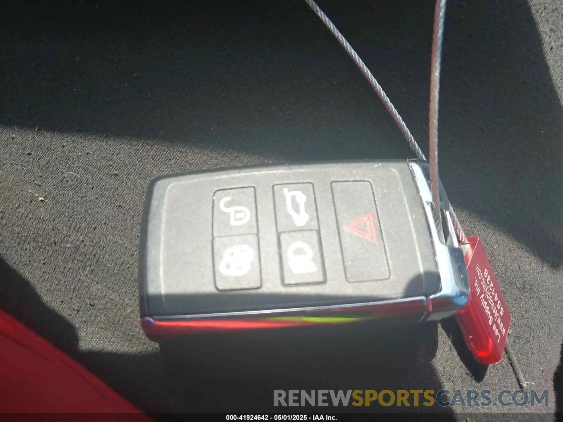 11 fotografías del automóvil dañado SALYL2EX3RA379944 LAND ROVER RANGE ROVER VELAR 2024