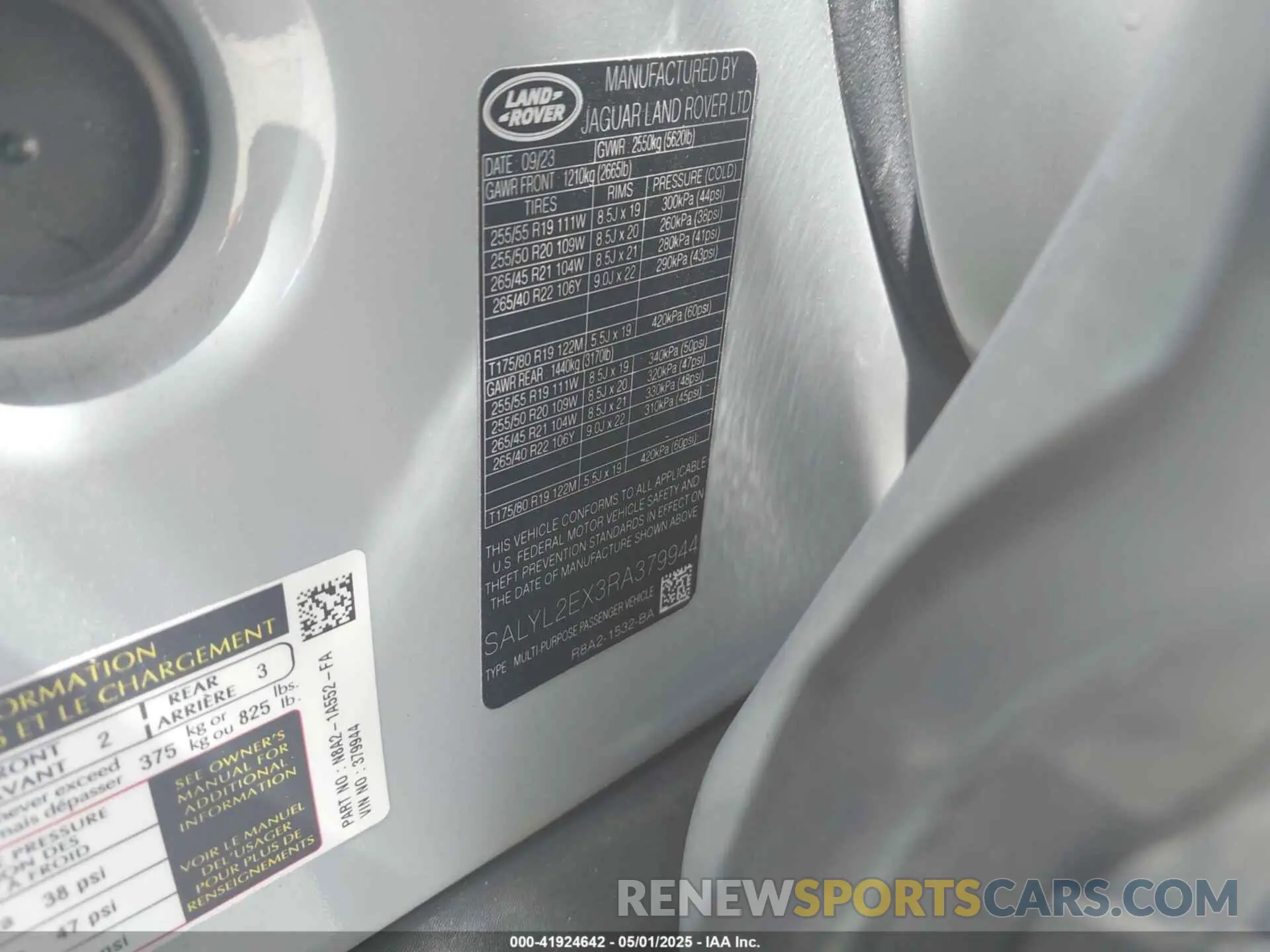 9 fotografías del automóvil dañado SALYL2EX3RA379944 LAND ROVER RANGE ROVER VELAR 2024