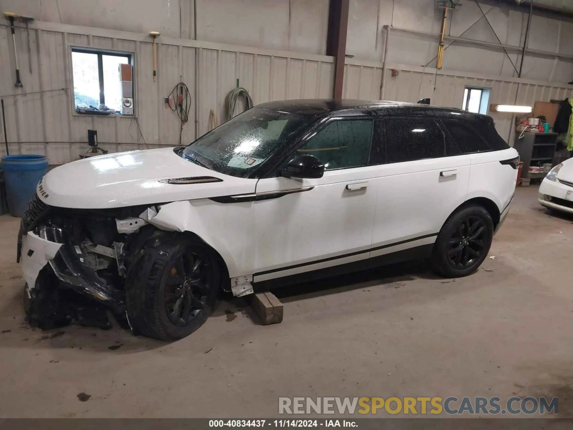 14 fotografías del automóvil dañado SALYL2EX9RA370374 LAND ROVER RANGE ROVER VELAR 2024