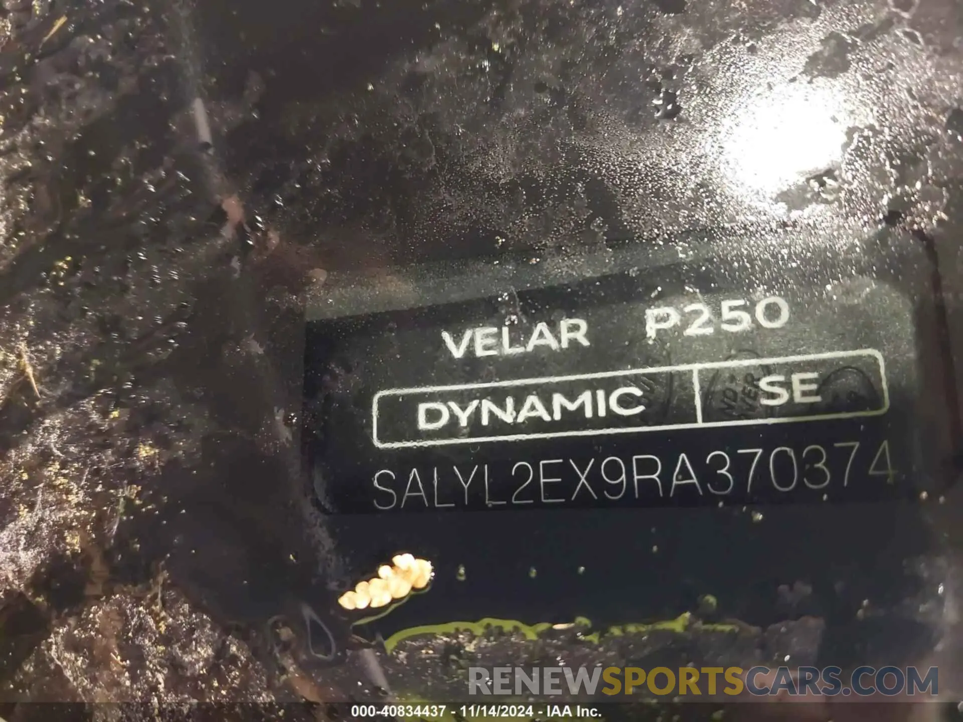 9 fotografías del automóvil dañado SALYL2EX9RA370374 LAND ROVER RANGE ROVER VELAR 2024