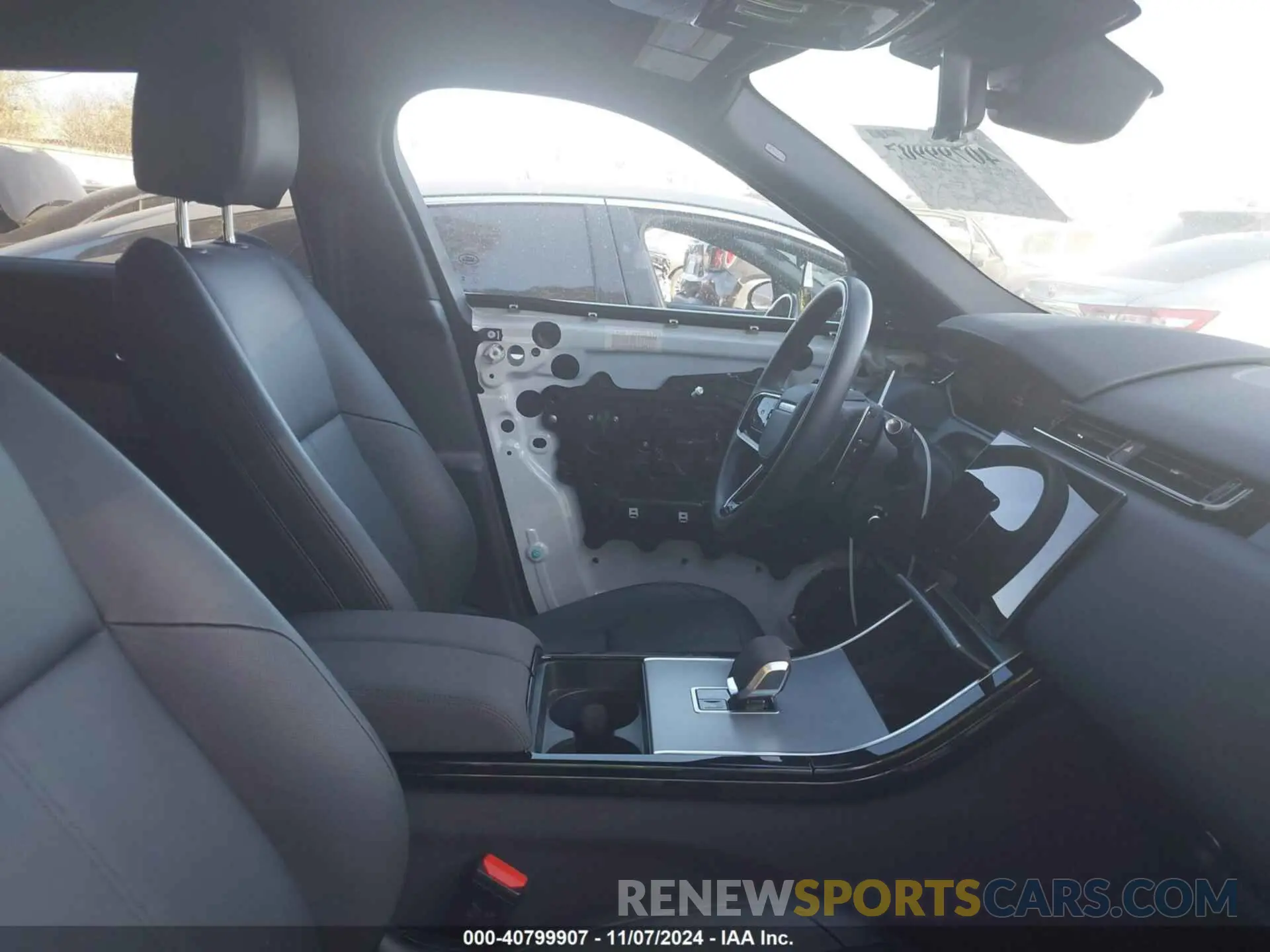 5 fotografías del automóvil dañado SALYJ2EX3SA392513 LAND ROVER RANGE ROVER VELAR 2025