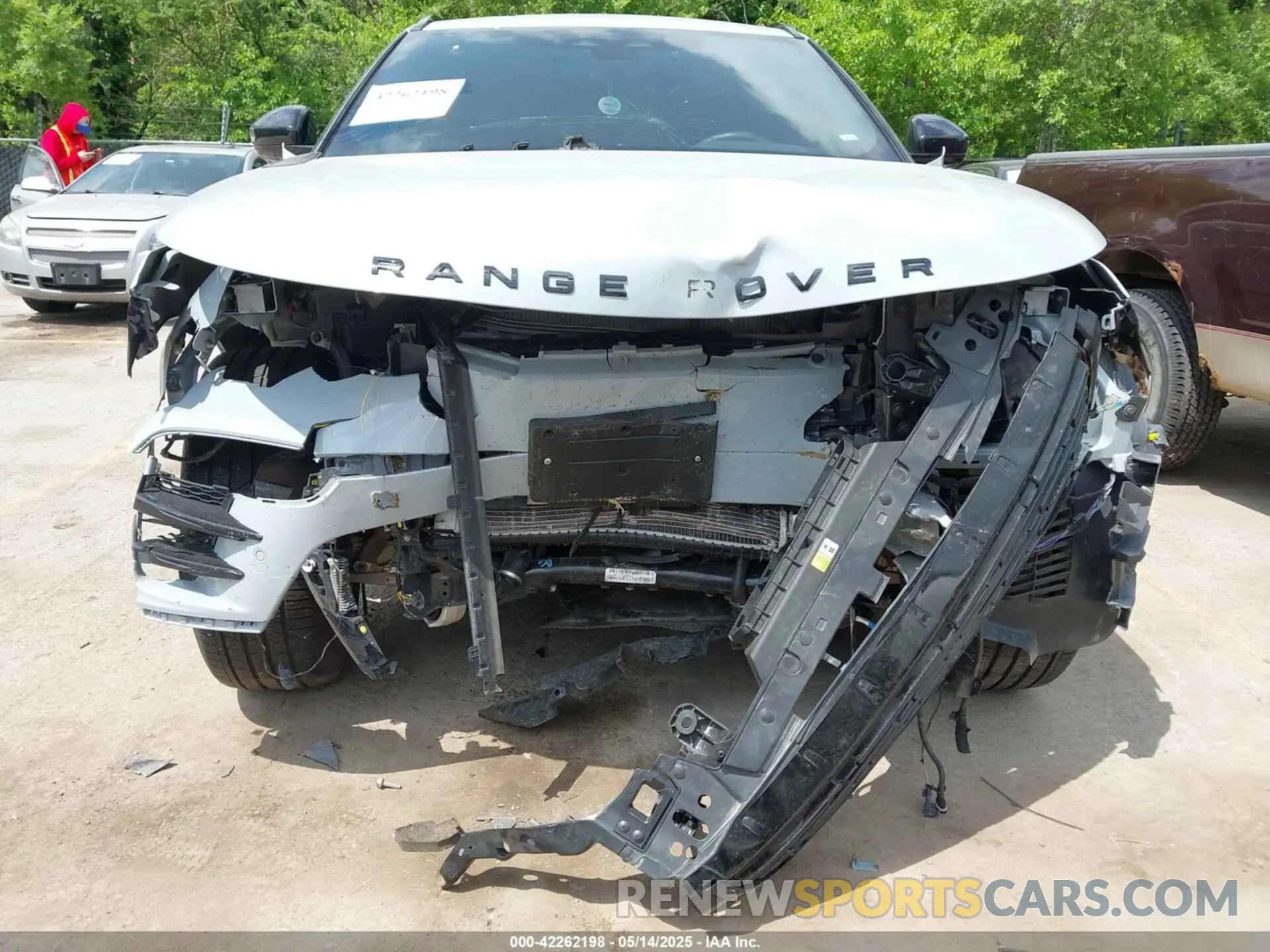 6 fotografías del automóvil dañado SALYL2EX1SA394559 LAND ROVER RANGE ROVER VELAR 2025