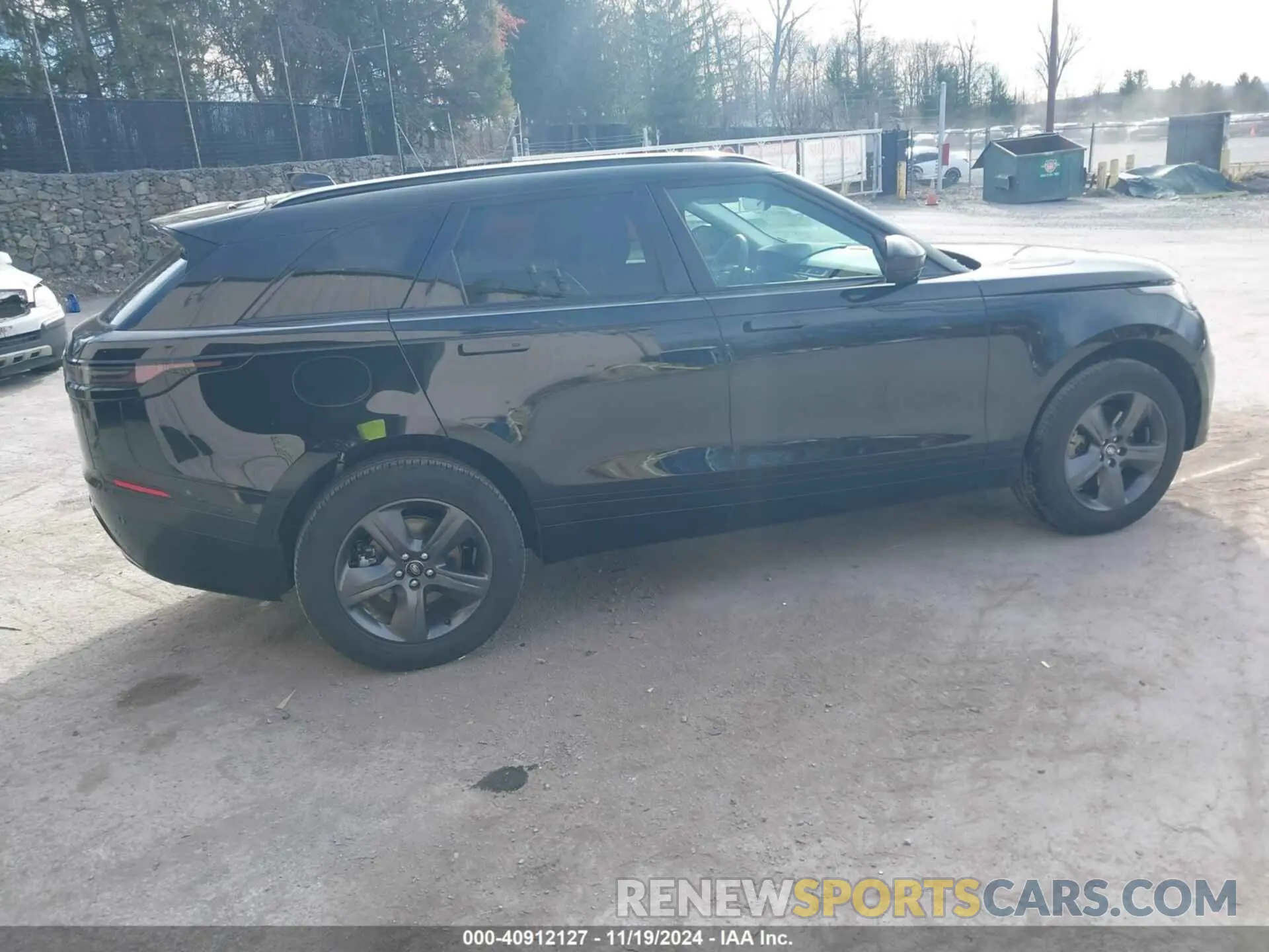 4 fotografías del automóvil dañado SALYL2EX9SA397676 LAND ROVER RANGE ROVER VELAR 2025