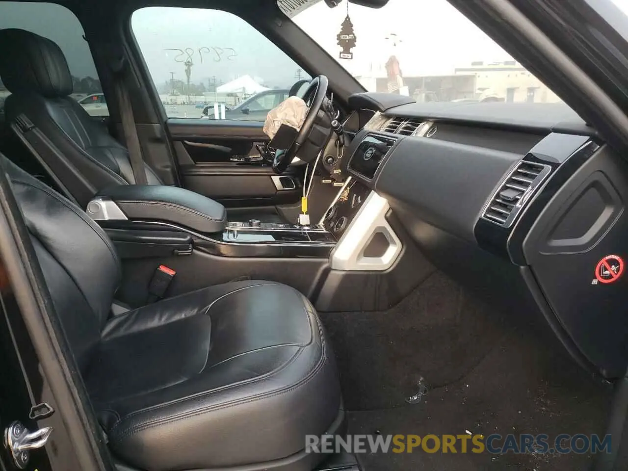 5 fotografías del automóvil dañado SALGR2RV4KA523333 LAND ROVER RANGEROVER 2019