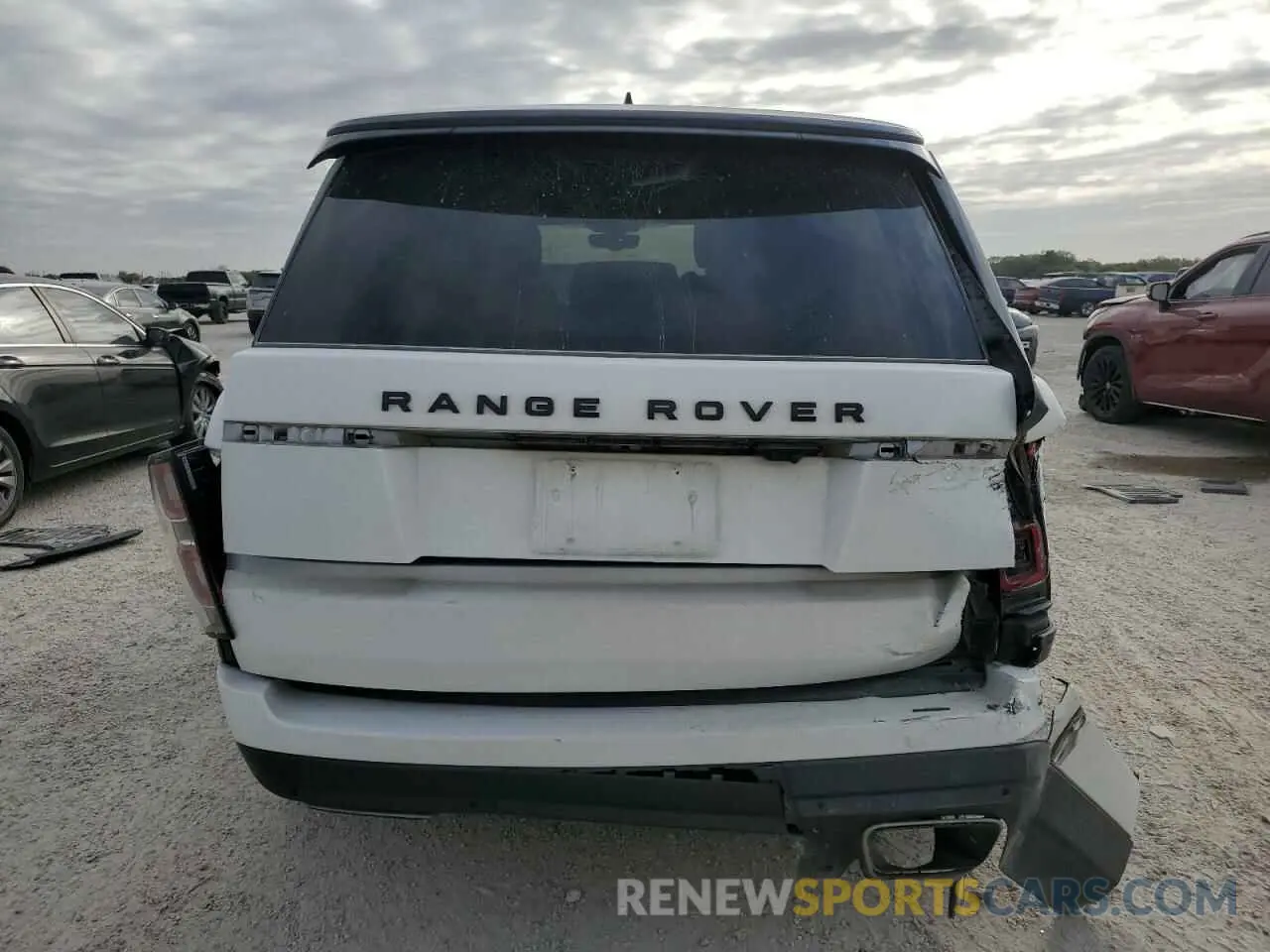 6 fotografías del automóvil dañado SALGS2SV0KA533971 LAND ROVER RANGEROVER 2019