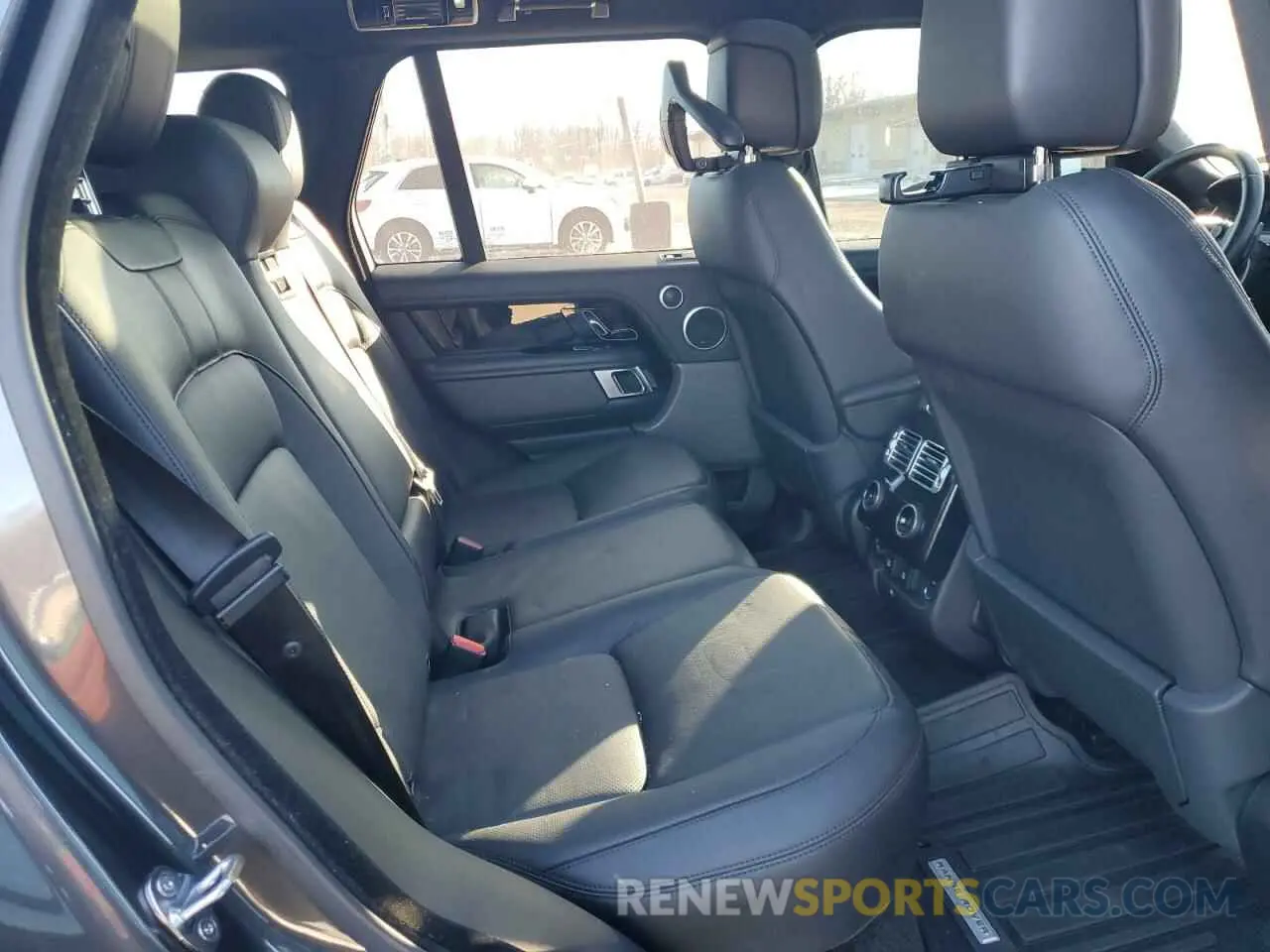 11 fotografías del automóvil dañado SALGS2SV2KA564400 LAND ROVER RANGEROVER 2019
