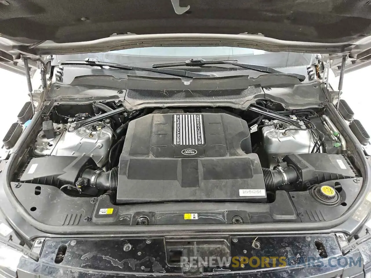 12 fotografías del automóvil dañado SALGS2SV4KA553852 LAND ROVER RANGEROVER 2019