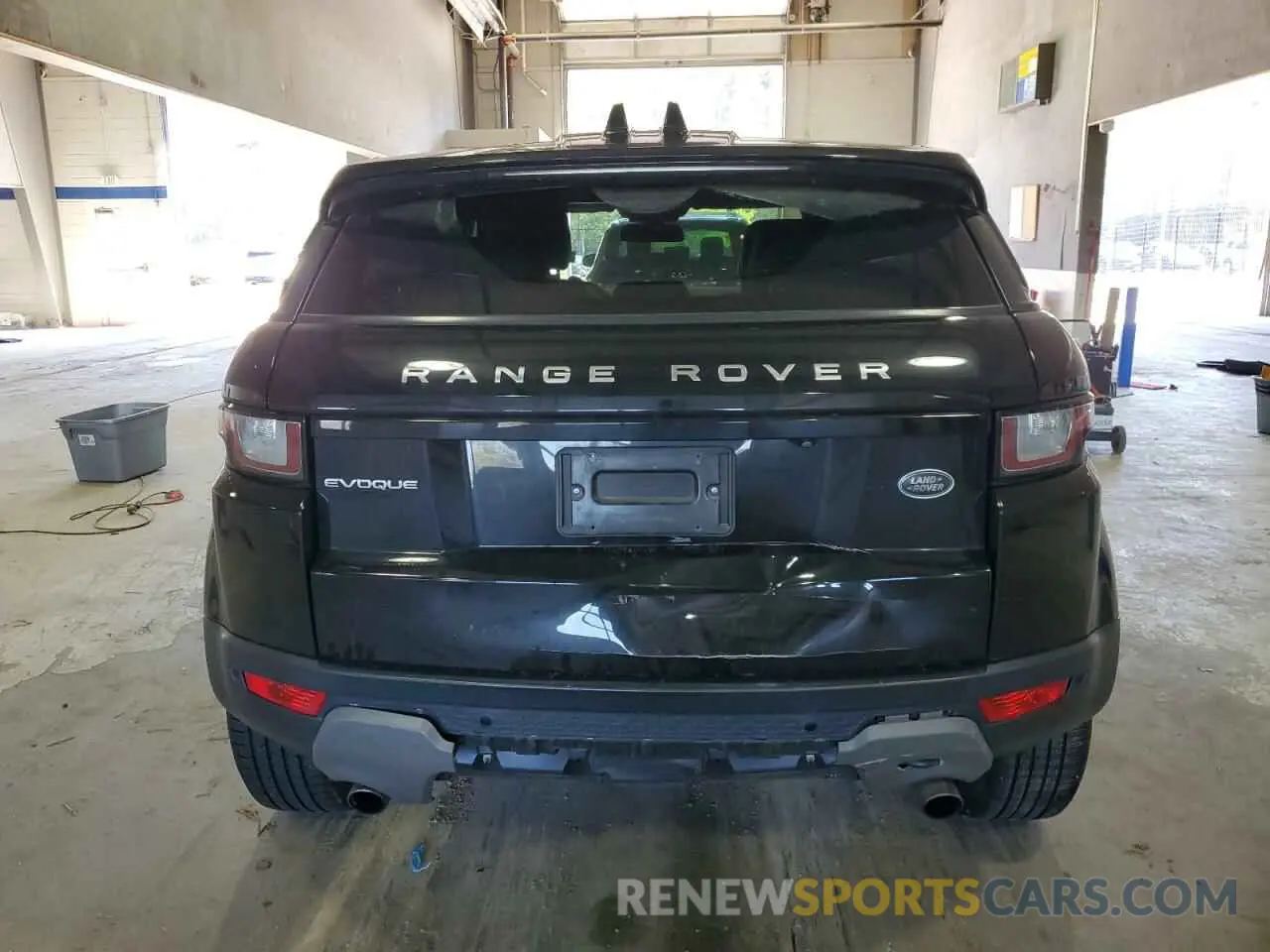 6 fotografías del automóvil dañado SALVP2RX0KH327959 LAND ROVER RANGEROVER 2019