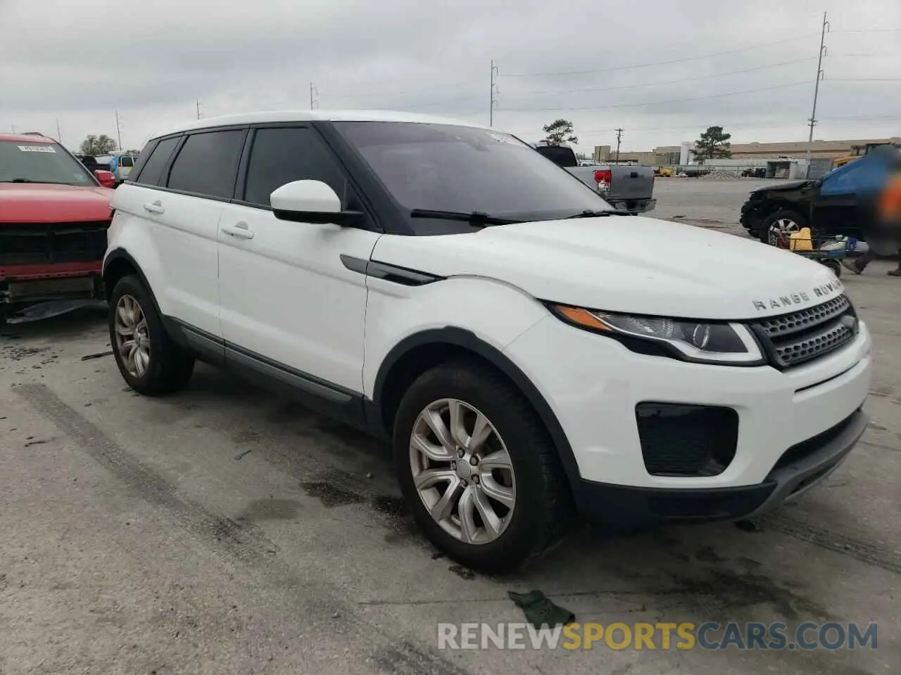 4 fotografías del automóvil dañado SALVP2RX2KH347646 LAND ROVER RANGEROVER 2019