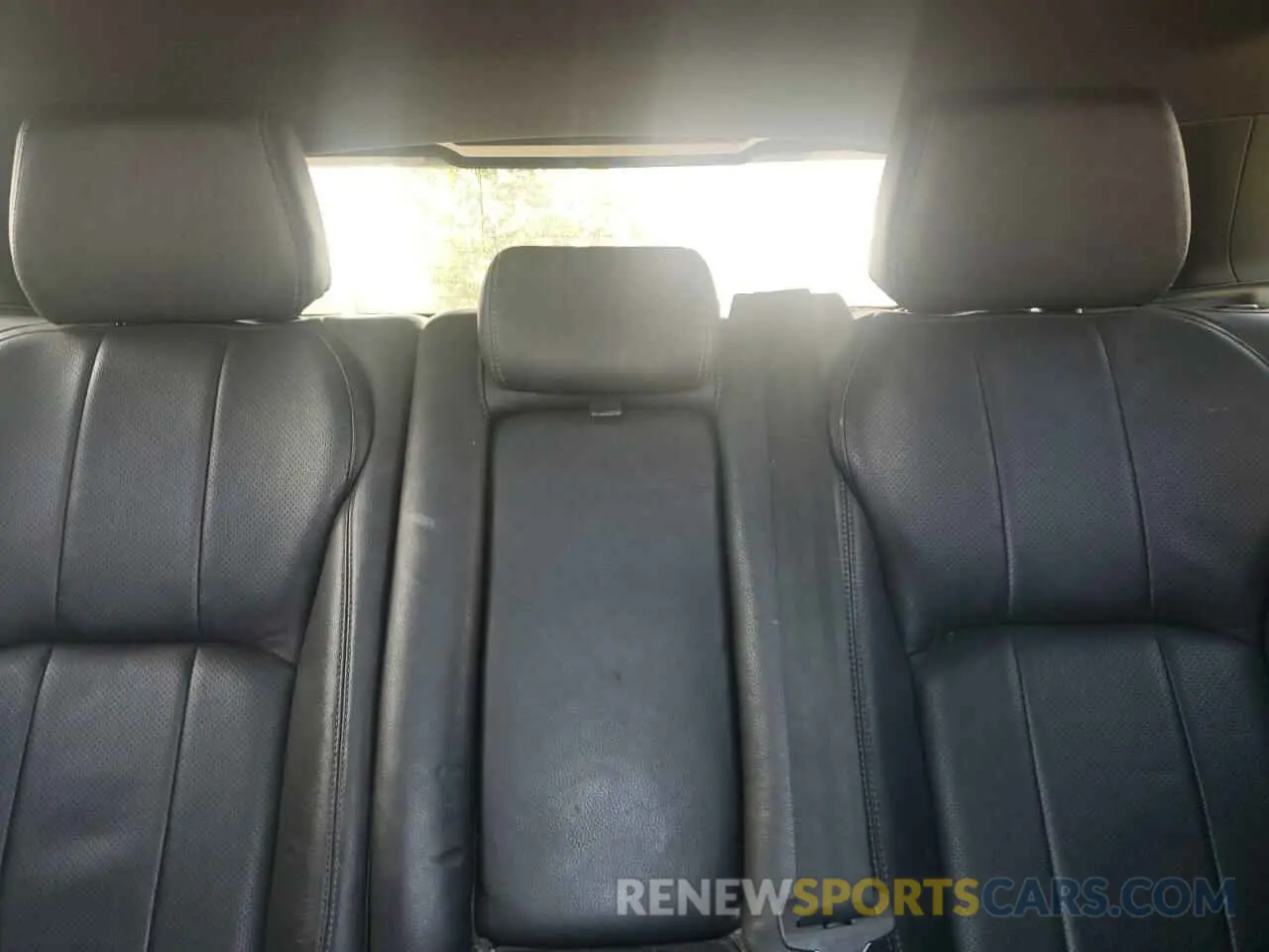 10 fotografías del automóvil dañado SALVP2RX3KH337031 LAND ROVER RANGEROVER 2019
