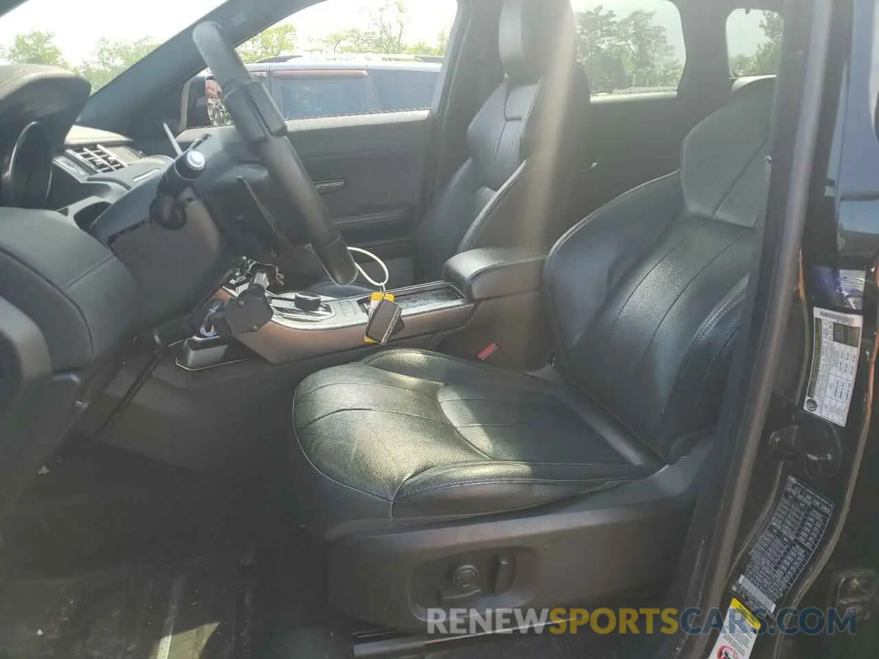 7 fotografías del automóvil dañado SALVP2RX3KH337031 LAND ROVER RANGEROVER 2019