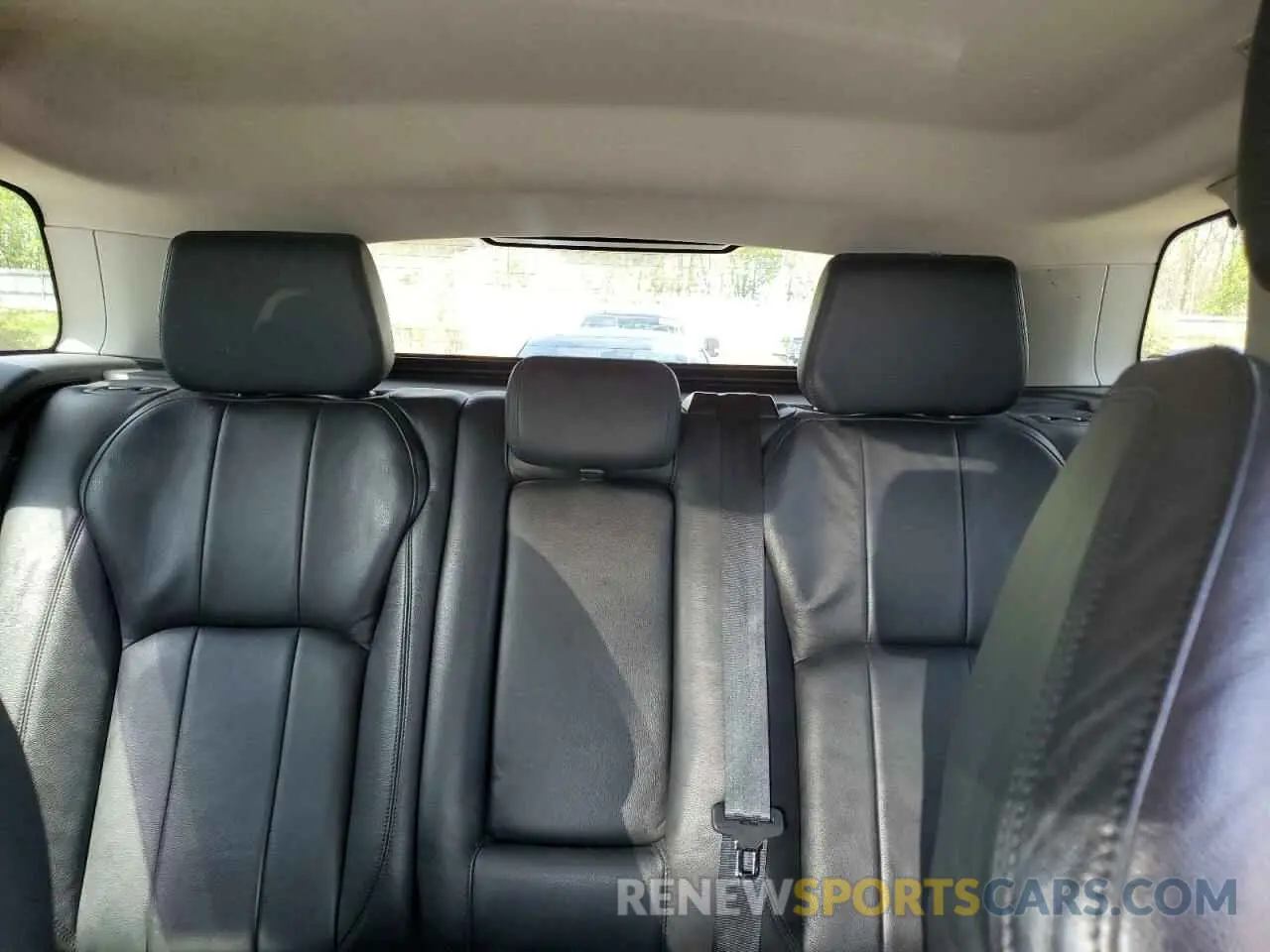 10 fotografías del automóvil dañado SALVP2RX5KH346040 LAND ROVER RANGEROVER 2019