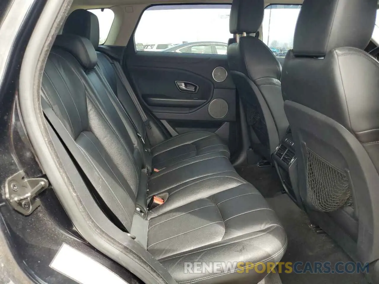 11 fotografías del automóvil dañado SALVP2RX5KH346040 LAND ROVER RANGEROVER 2019