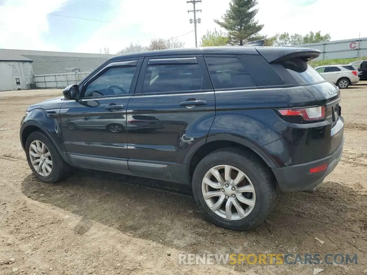 2 fotografías del automóvil dañado SALVP2RX5KH346040 LAND ROVER RANGEROVER 2019