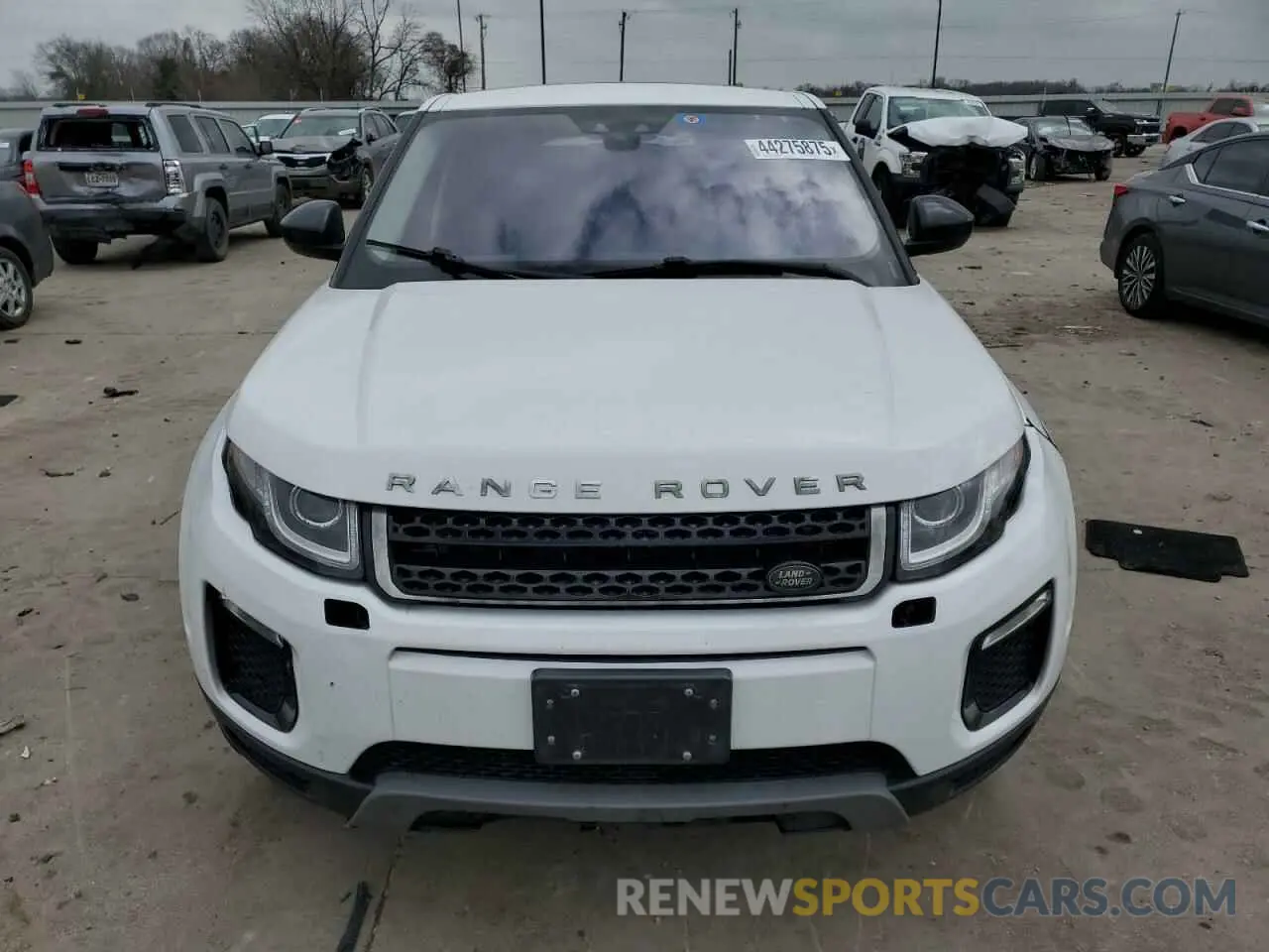 5 fotografías del automóvil dañado SALVP2RX6KH349965 LAND ROVER RANGEROVER 2019