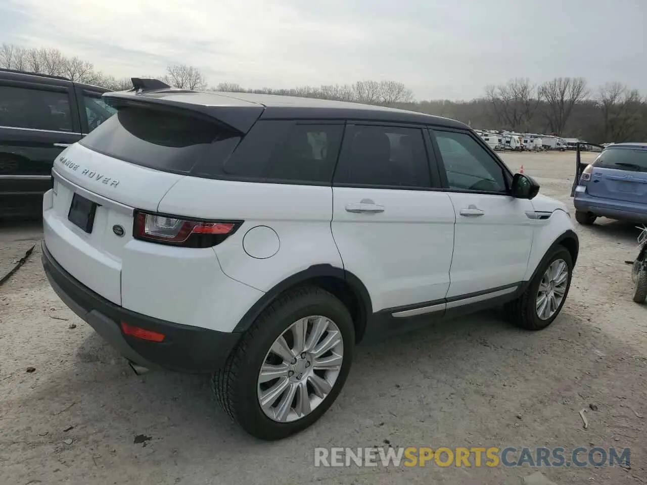 3 fotografías del automóvil dañado SALVR2RX5KH343049 LAND ROVER RANGEROVER 2019