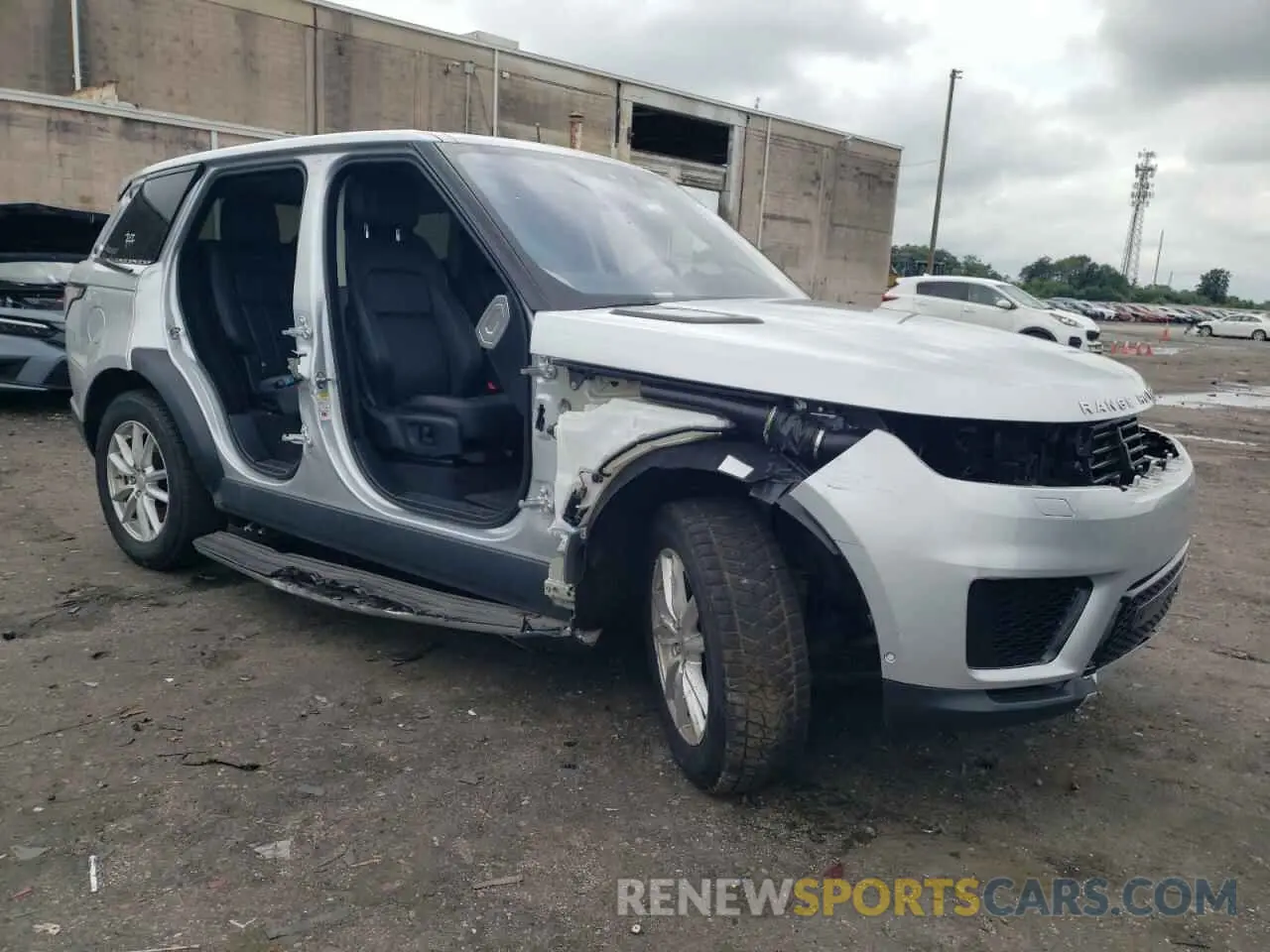 4 fotografías del automóvil dañado SALWG2RU0KA874331 LAND ROVER RANGEROVER 2019
