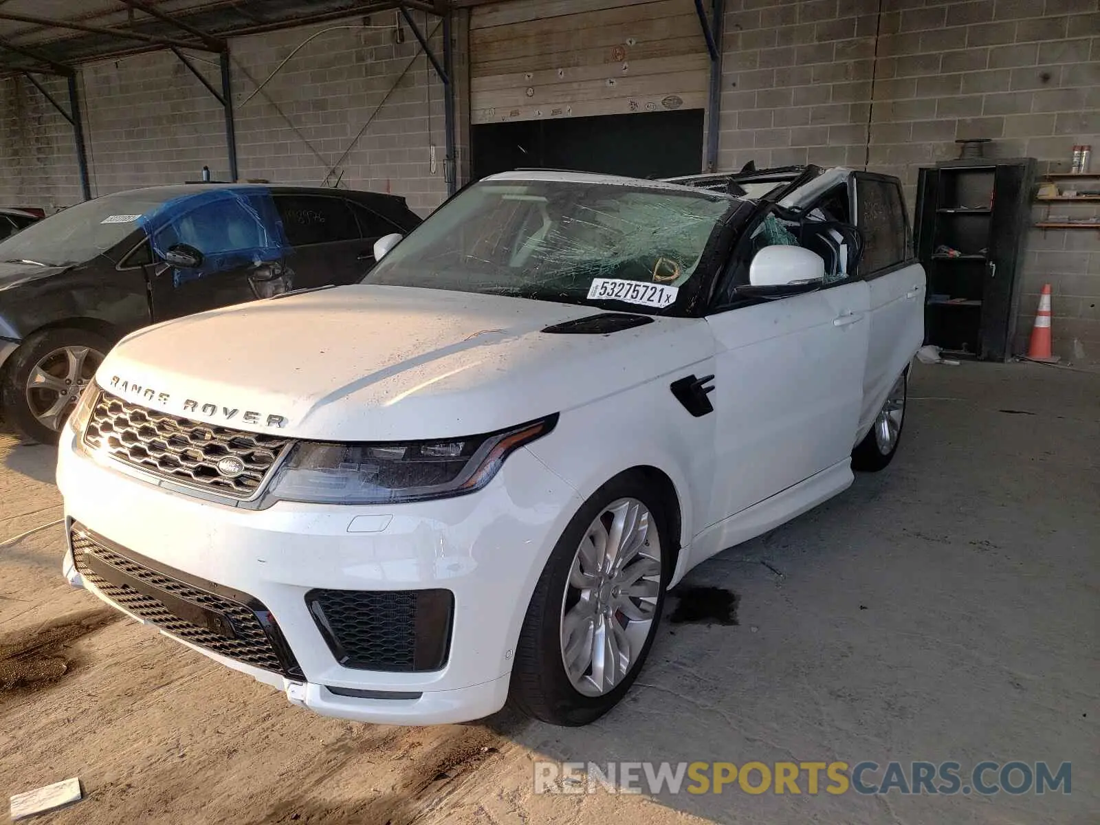 2 fotografías del automóvil dañado SALWR2RE2KA855122 LAND ROVER RANGEROVER 2019
