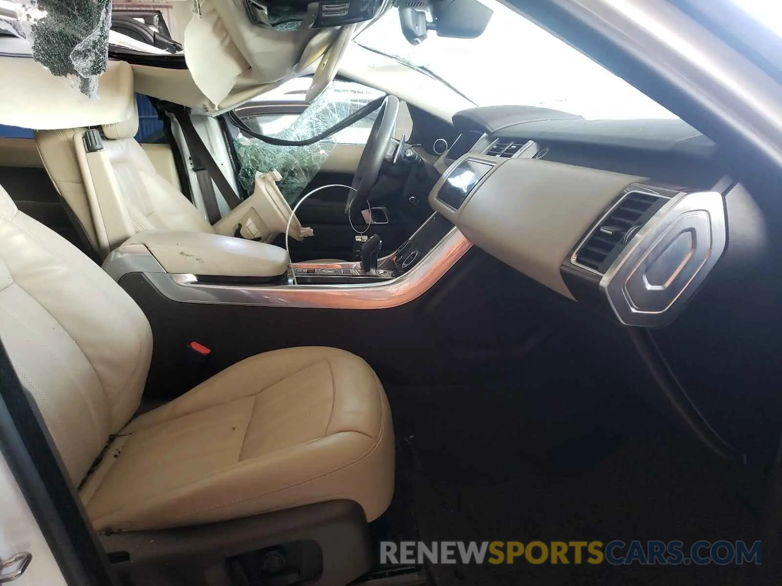 5 fotografías del automóvil dañado SALWR2RE2KA855122 LAND ROVER RANGEROVER 2019