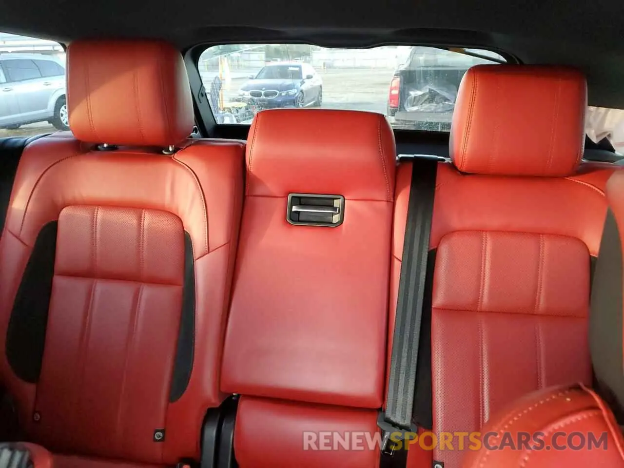 10 fotografías del automóvil dañado SALWR2RE4KA828651 LAND ROVER RANGEROVER 2019
