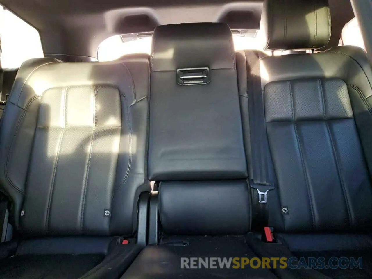 10 fotografías del automóvil dañado SALWR2RE5KA833454 LAND ROVER RANGEROVER 2019