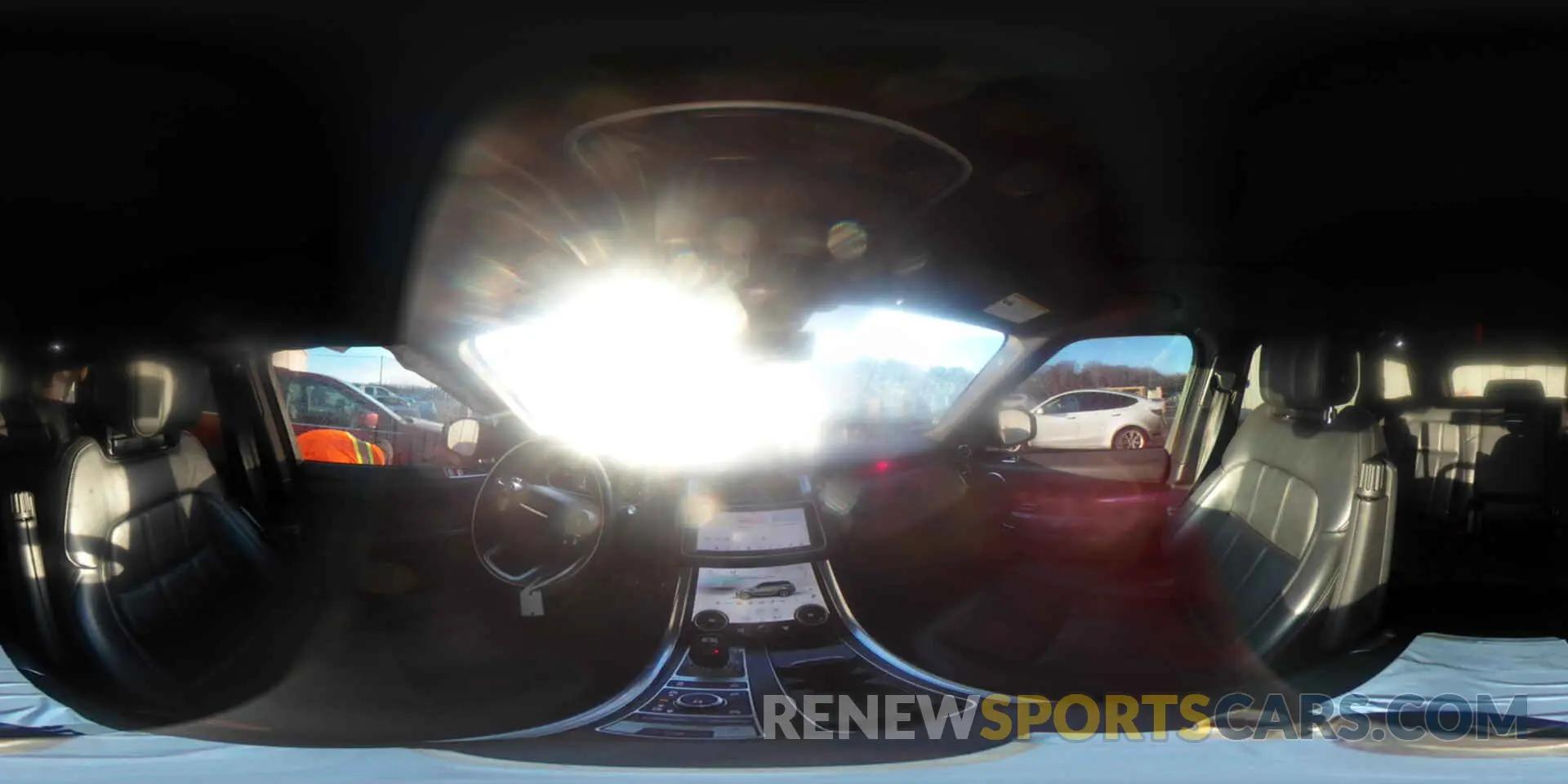 16 fotografías del automóvil dañado SALWR2RE5KA833454 LAND ROVER RANGEROVER 2019