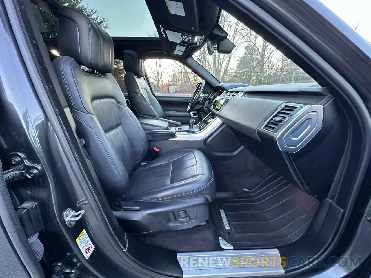 5 fotografías del automóvil dañado SALWR2RE7KA857075 LAND ROVER RANGEROVER 2019