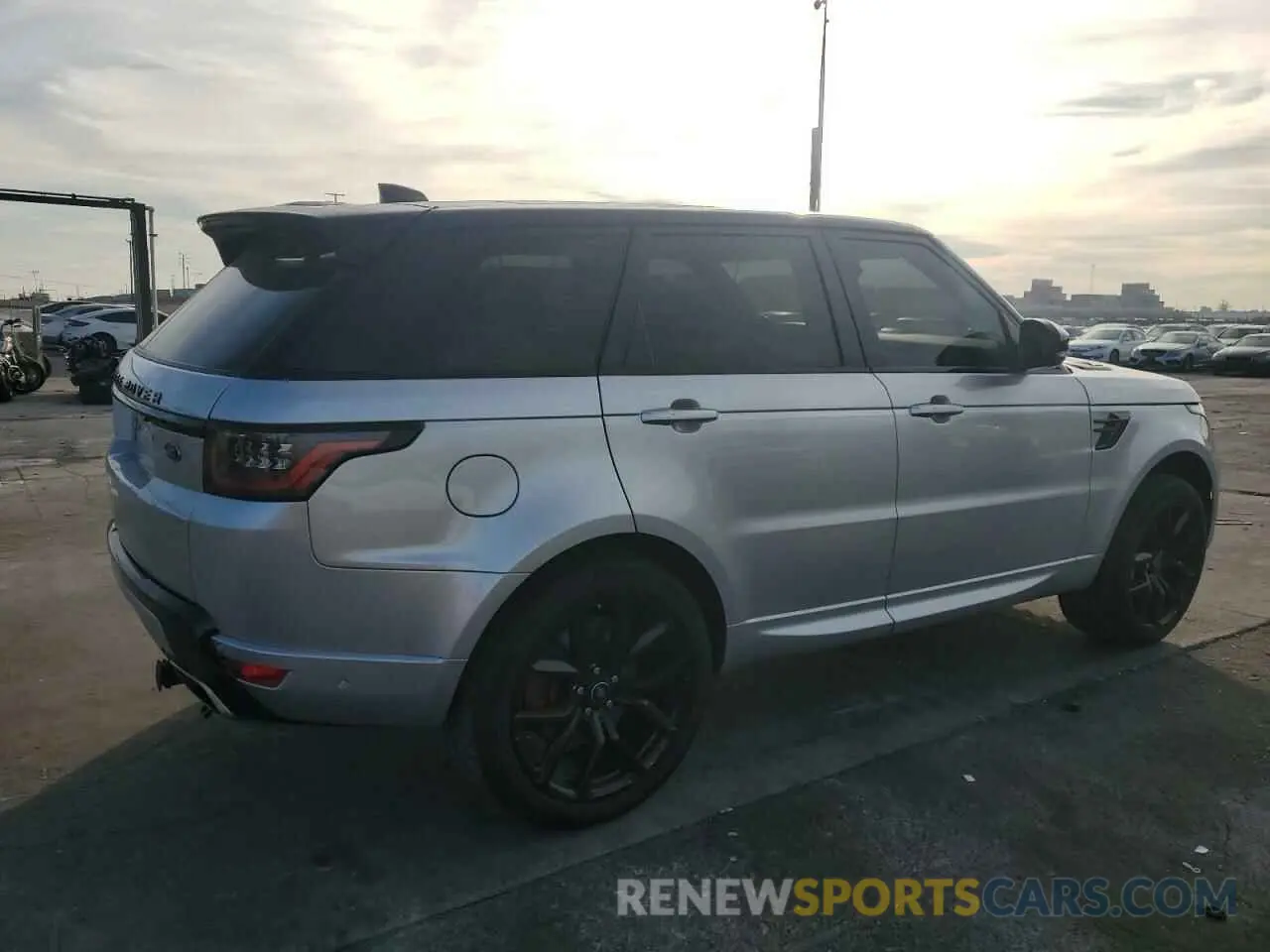 3 fotografías del automóvil dañado SALWR2REXKA870001 LAND ROVER RANGEROVER 2019