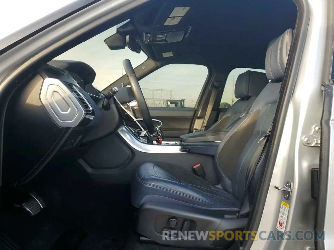 7 fotografías del automóvil dañado SALWR2REXKA870001 LAND ROVER RANGEROVER 2019