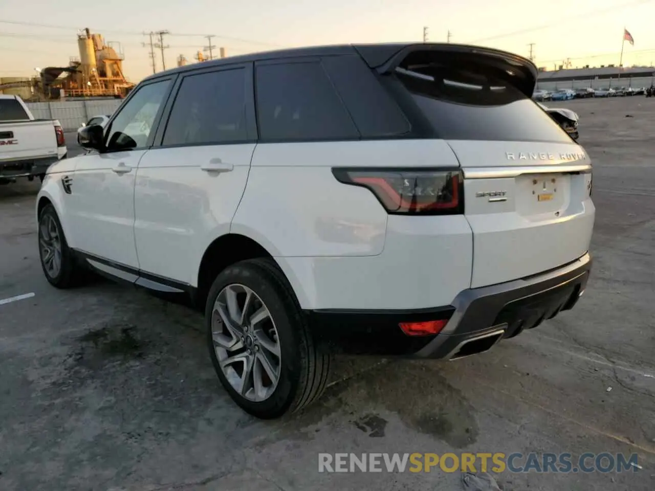 2 fotografías del automóvil dañado SALWR2RU1KA865602 LAND ROVER RANGEROVER 2019